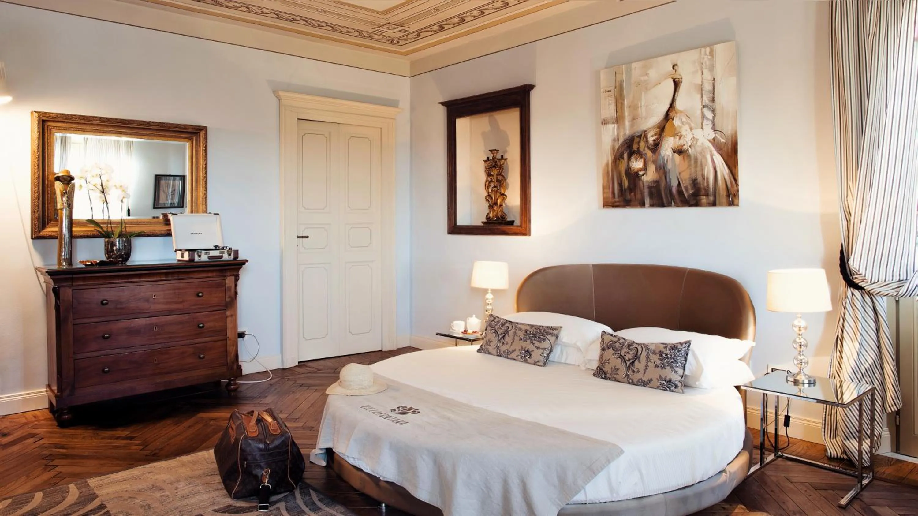 Bed in Villa Fontana Relais Suite & Spa