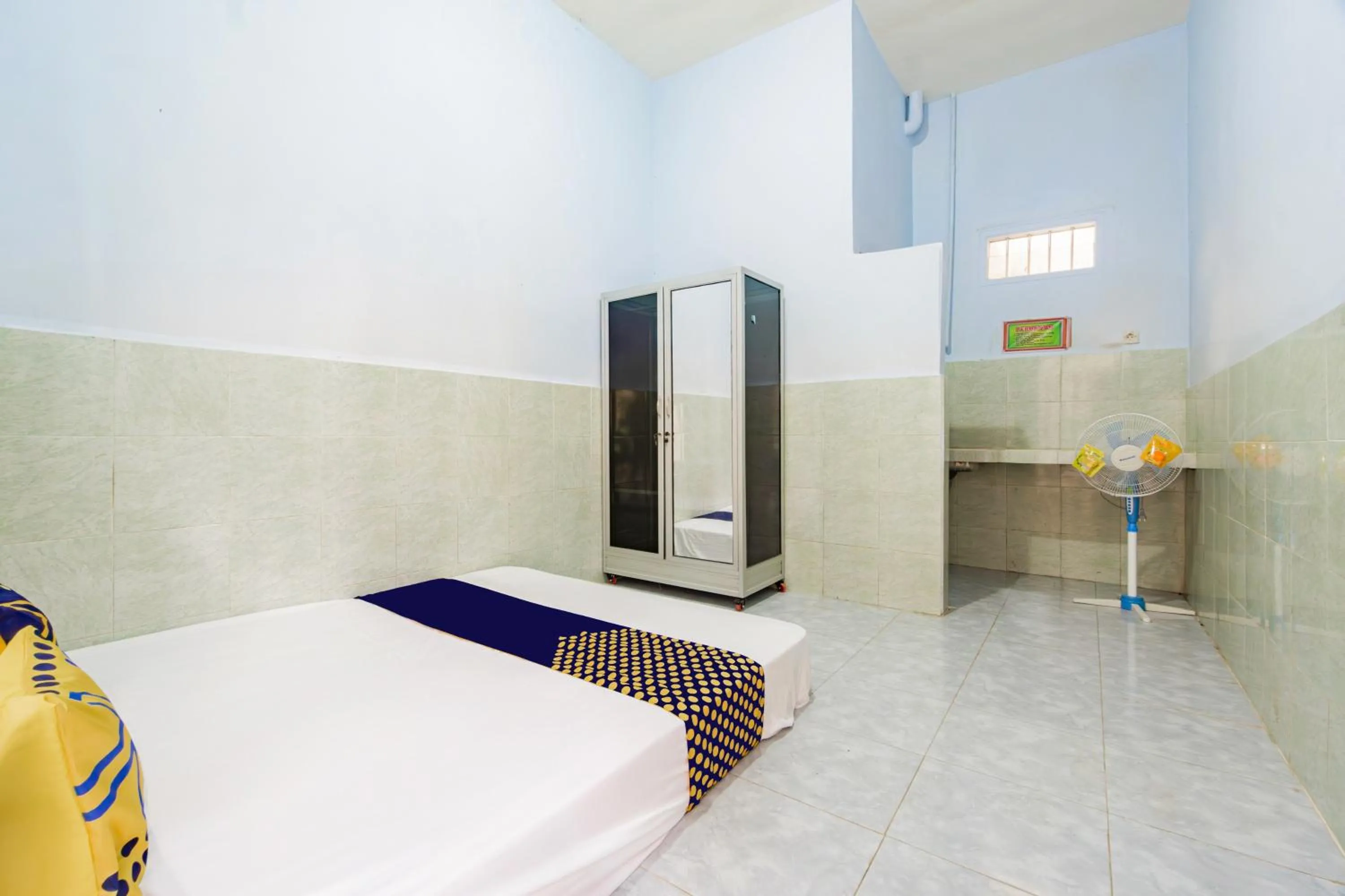 Bedroom, Bed in SPOT ON 93965 Ibrahim Guest House Syariah