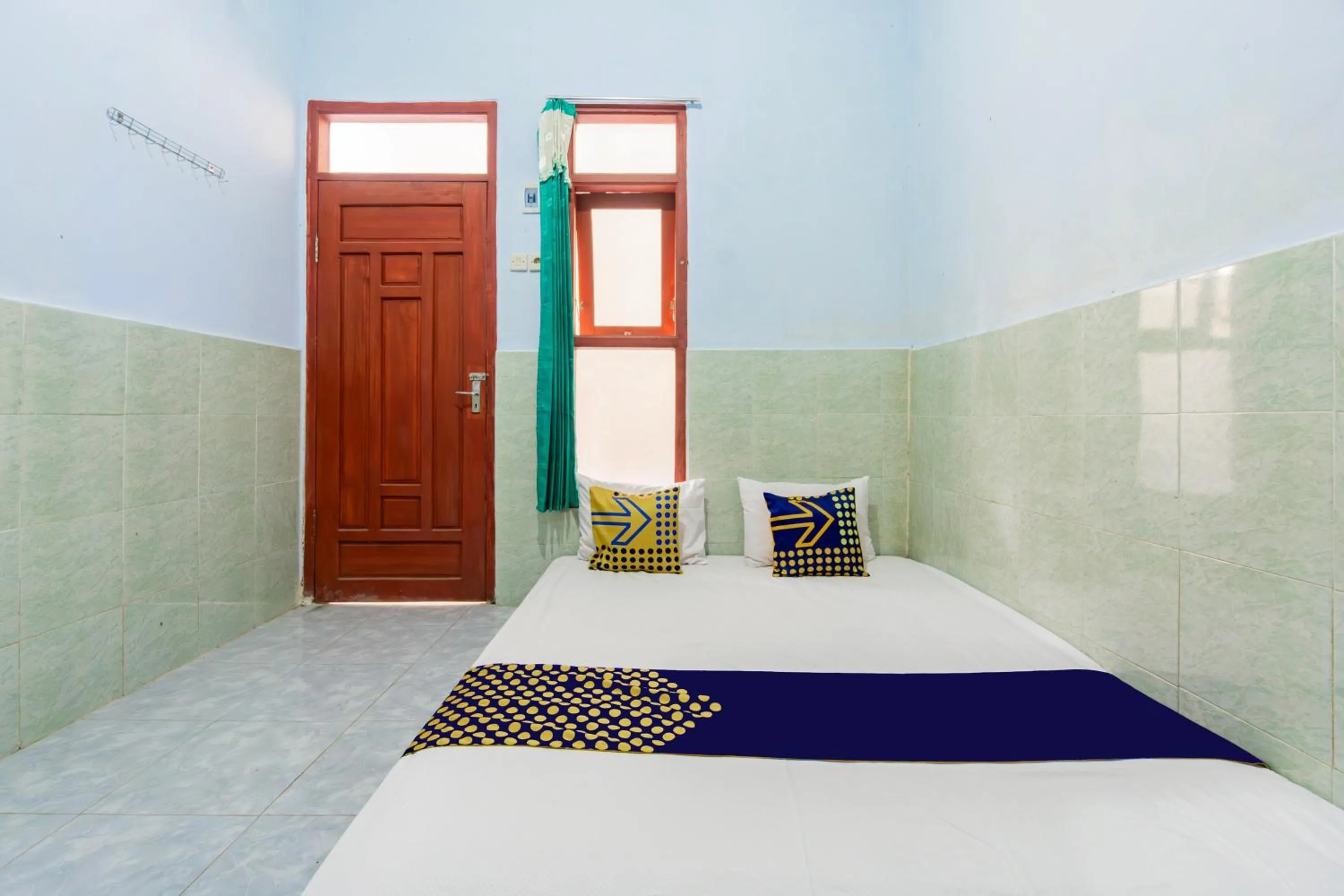 Bedroom, Bed in SPOT ON 93965 Ibrahim Guest House Syariah