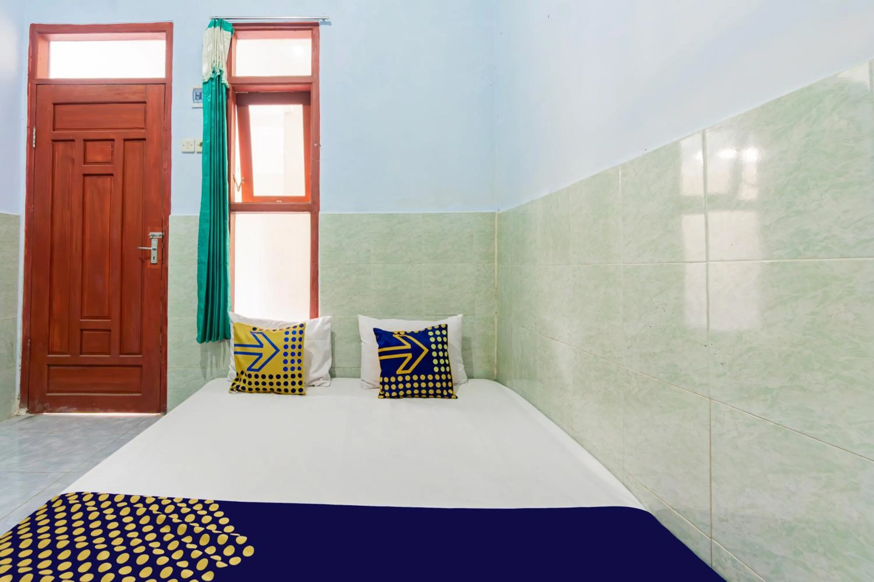 Bedroom, Bed in SPOT ON 93965 Ibrahim Guest House Syariah