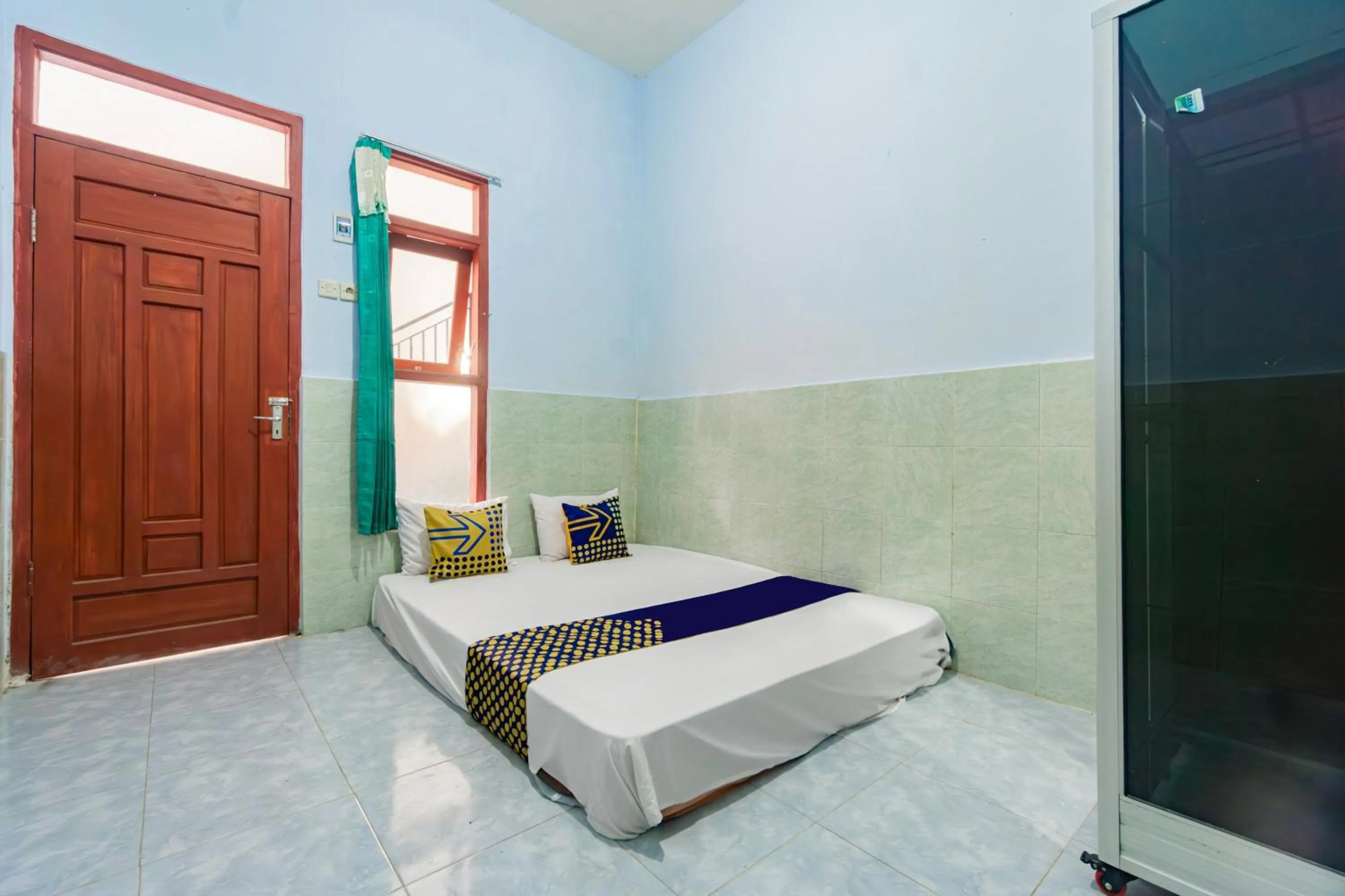 Bedroom, Bed in SPOT ON 93965 Ibrahim Guest House Syariah