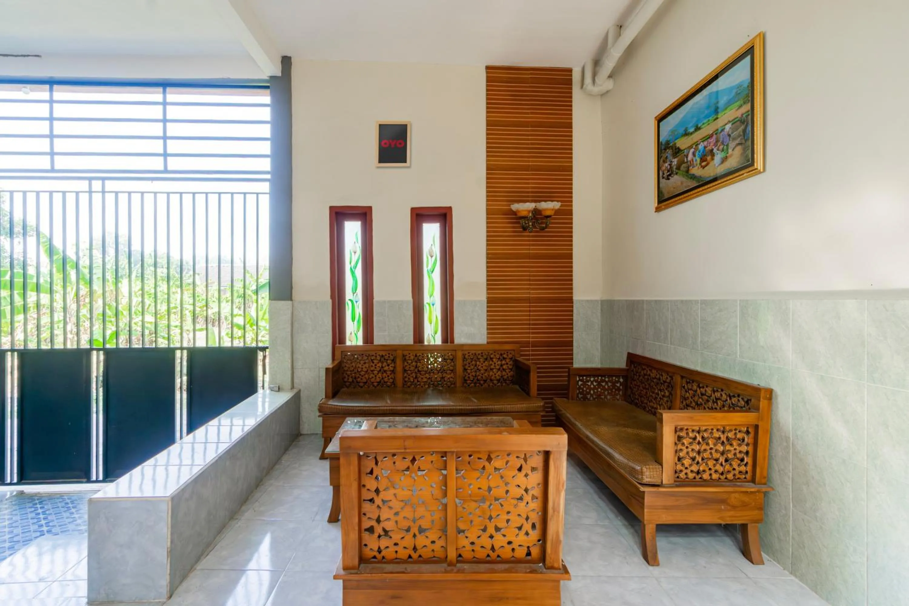 Lobby or reception in SPOT ON 93965 Ibrahim Guest House Syariah
