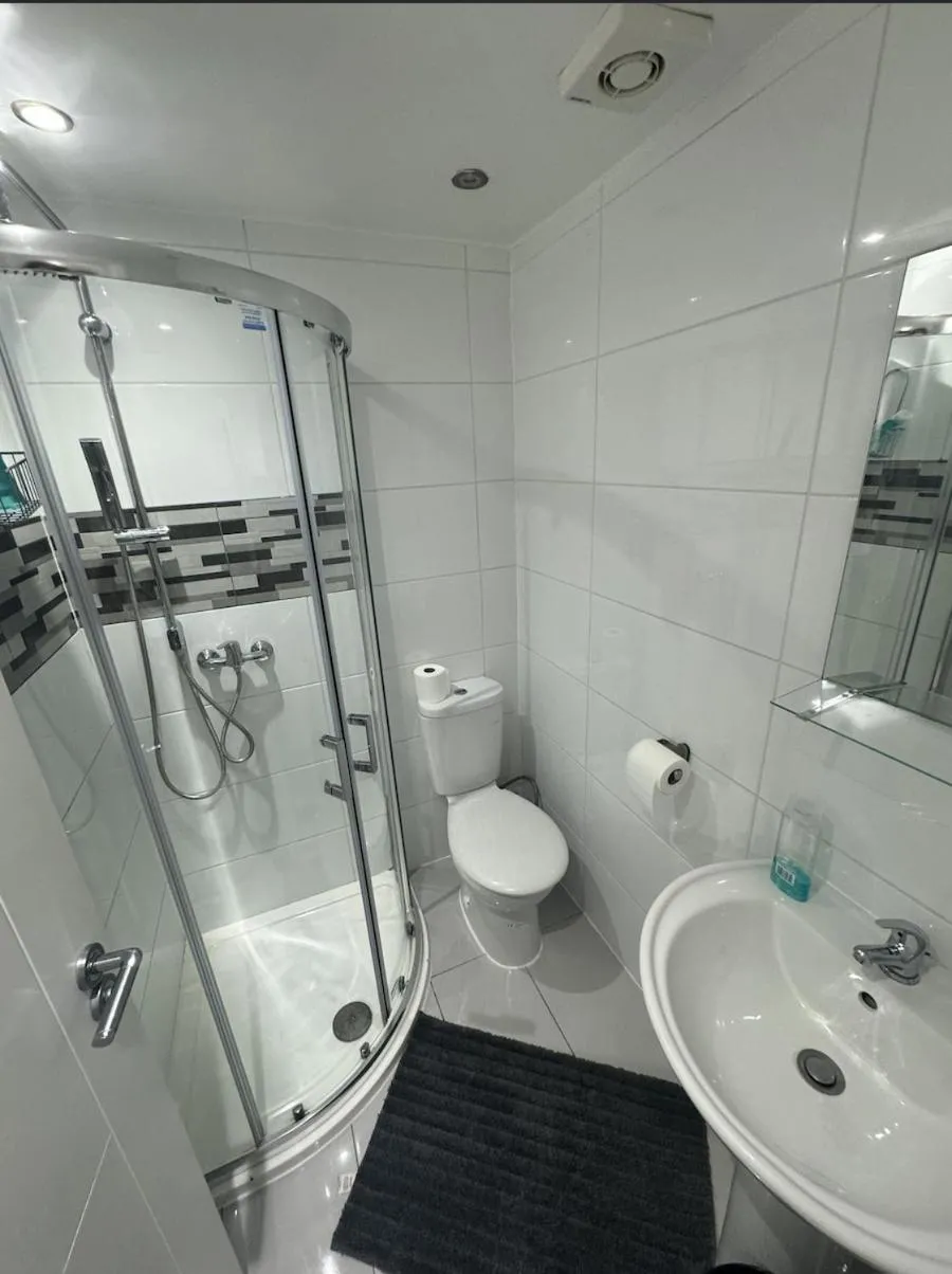 Shower in Smart Homes