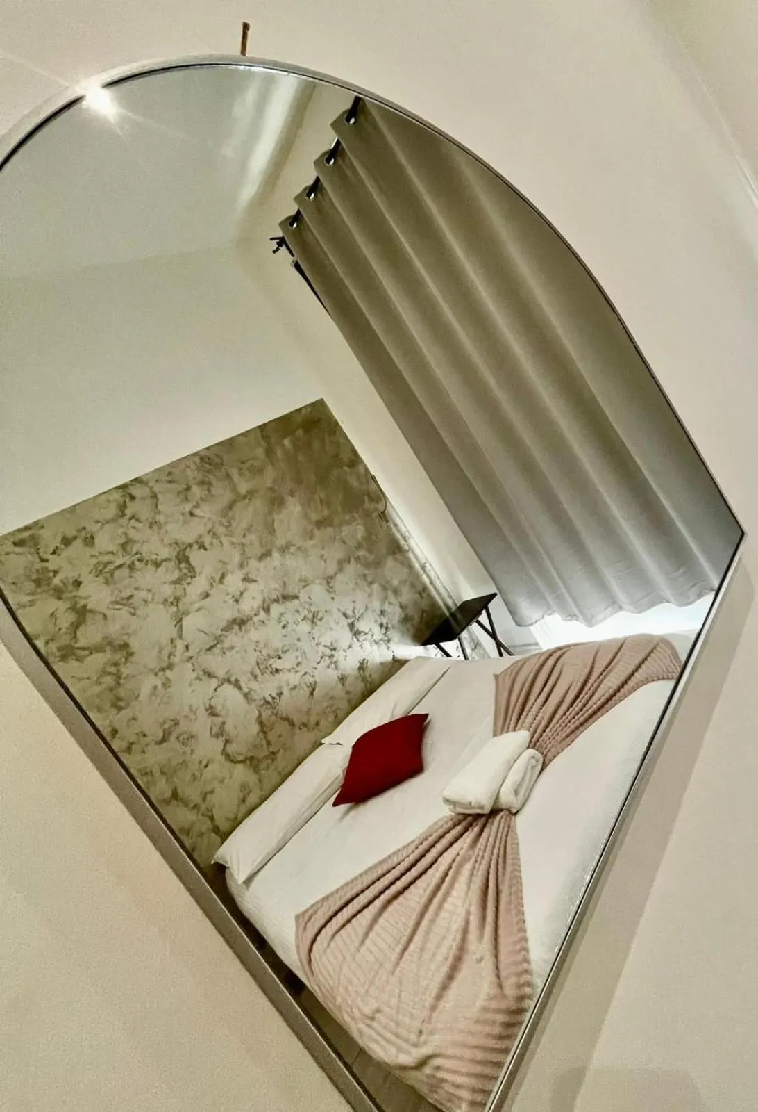 Bedroom, Bed in Smart Homes