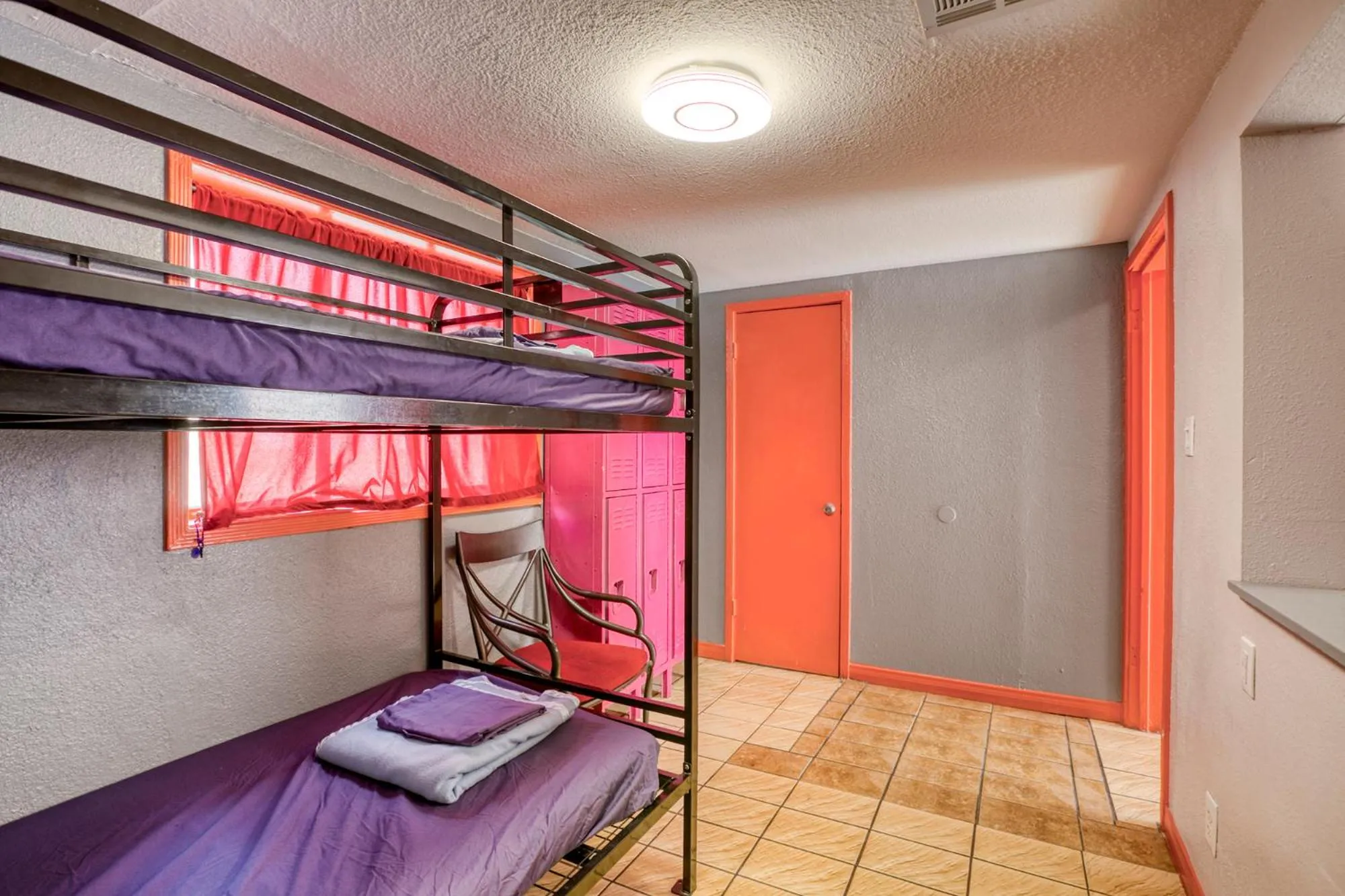 Bed in Sin City Hostel