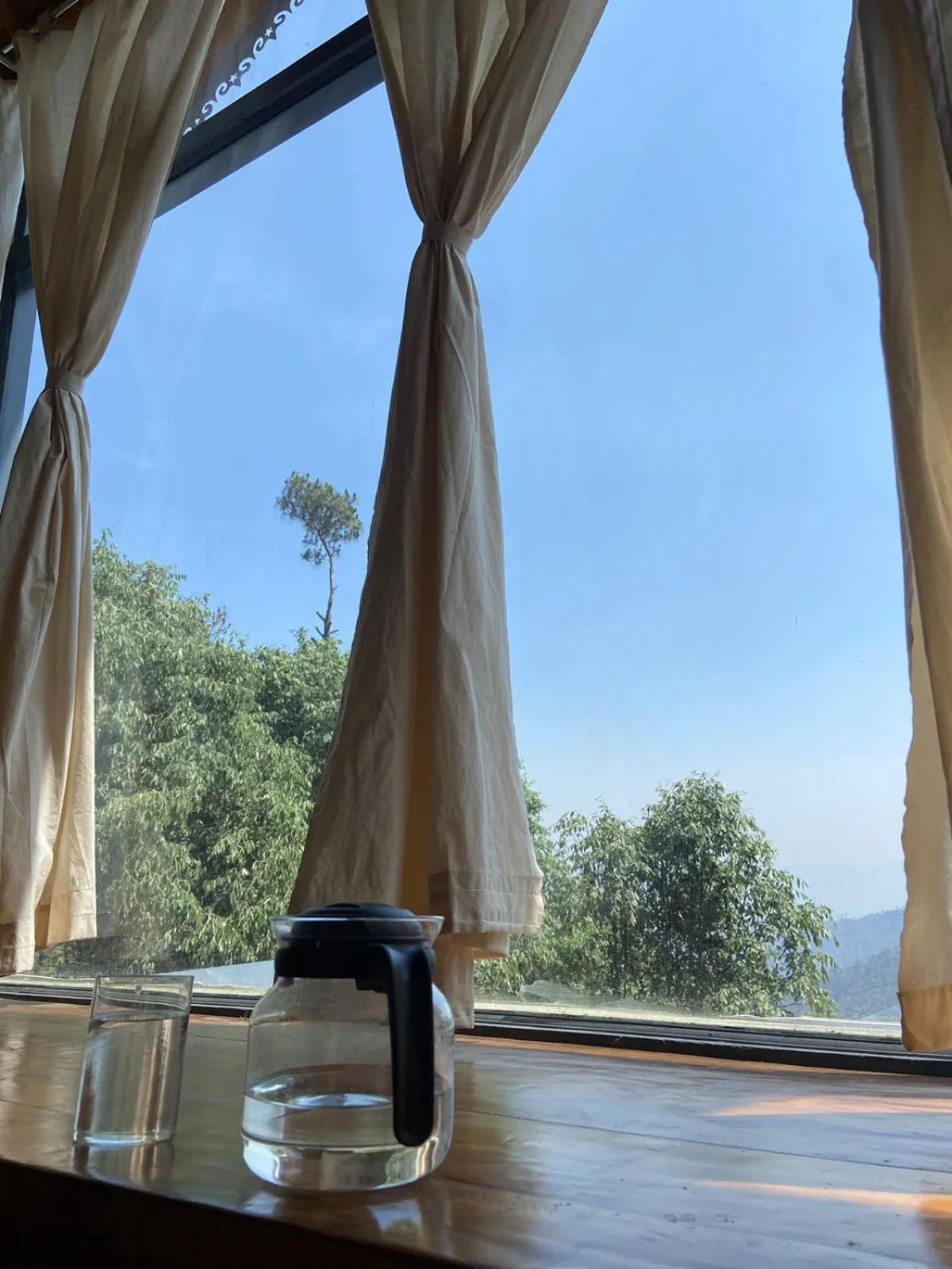 Oakakhi Stays, Deluxe room