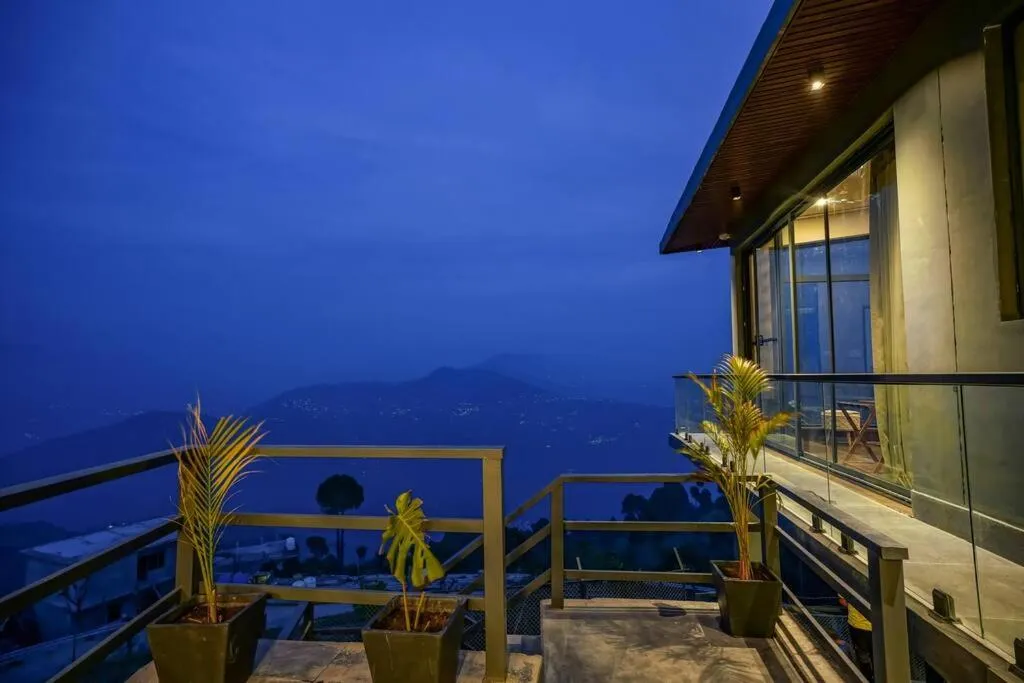 Balcony/Terrace in LaRiSa Mountains & Martini Villa