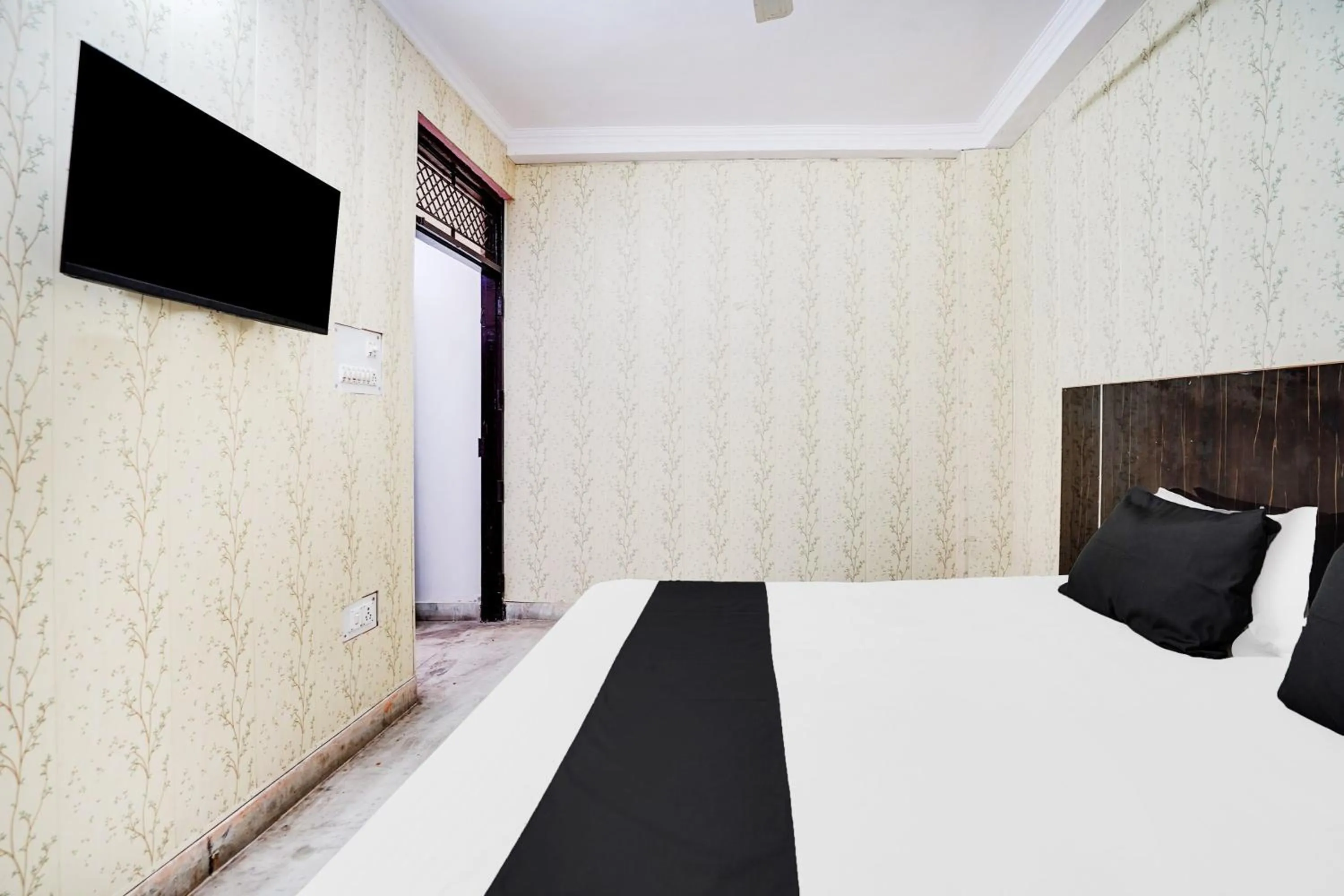 Bedroom, Bed in Hotel O R S Residency