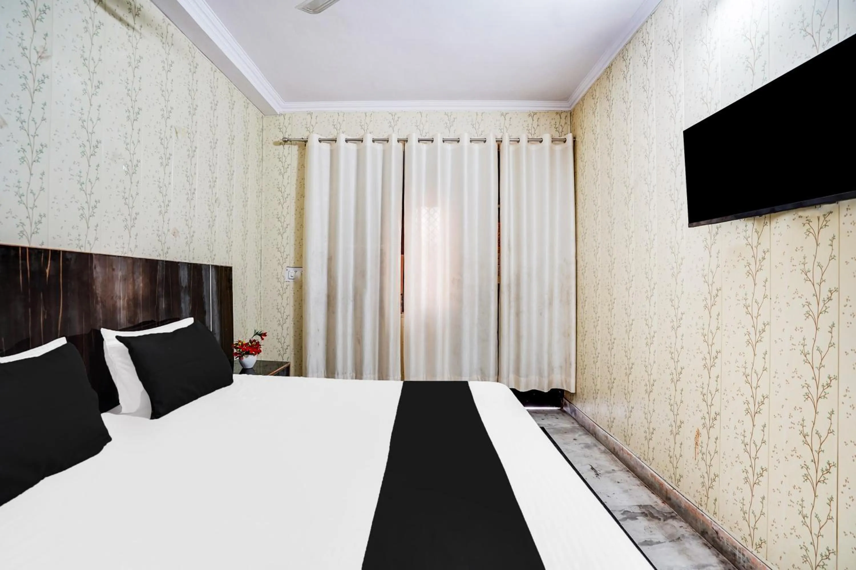 Lobby or reception, Bed in Hotel O R S Residency