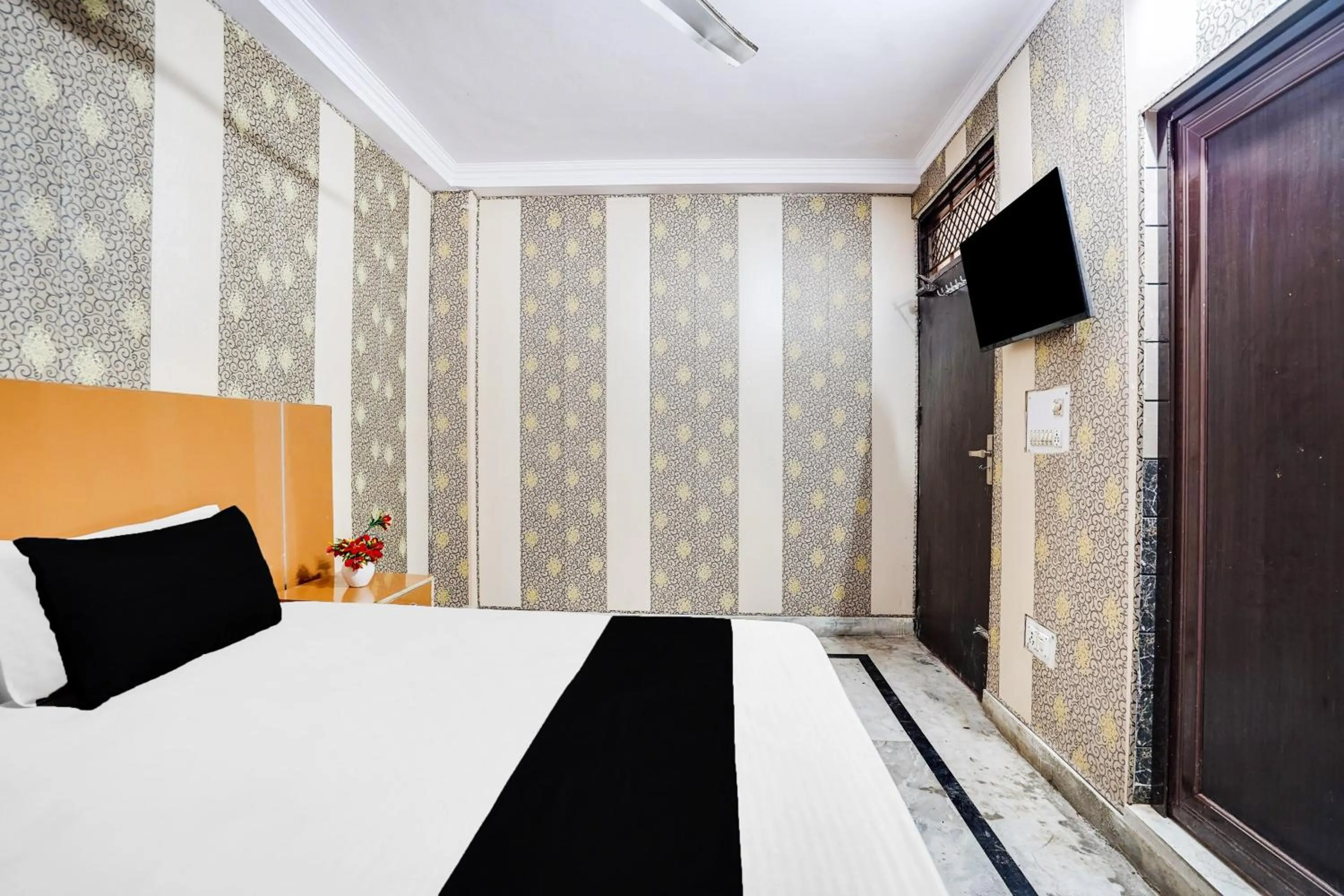 Bedroom, Bed in Hotel O R S Residency