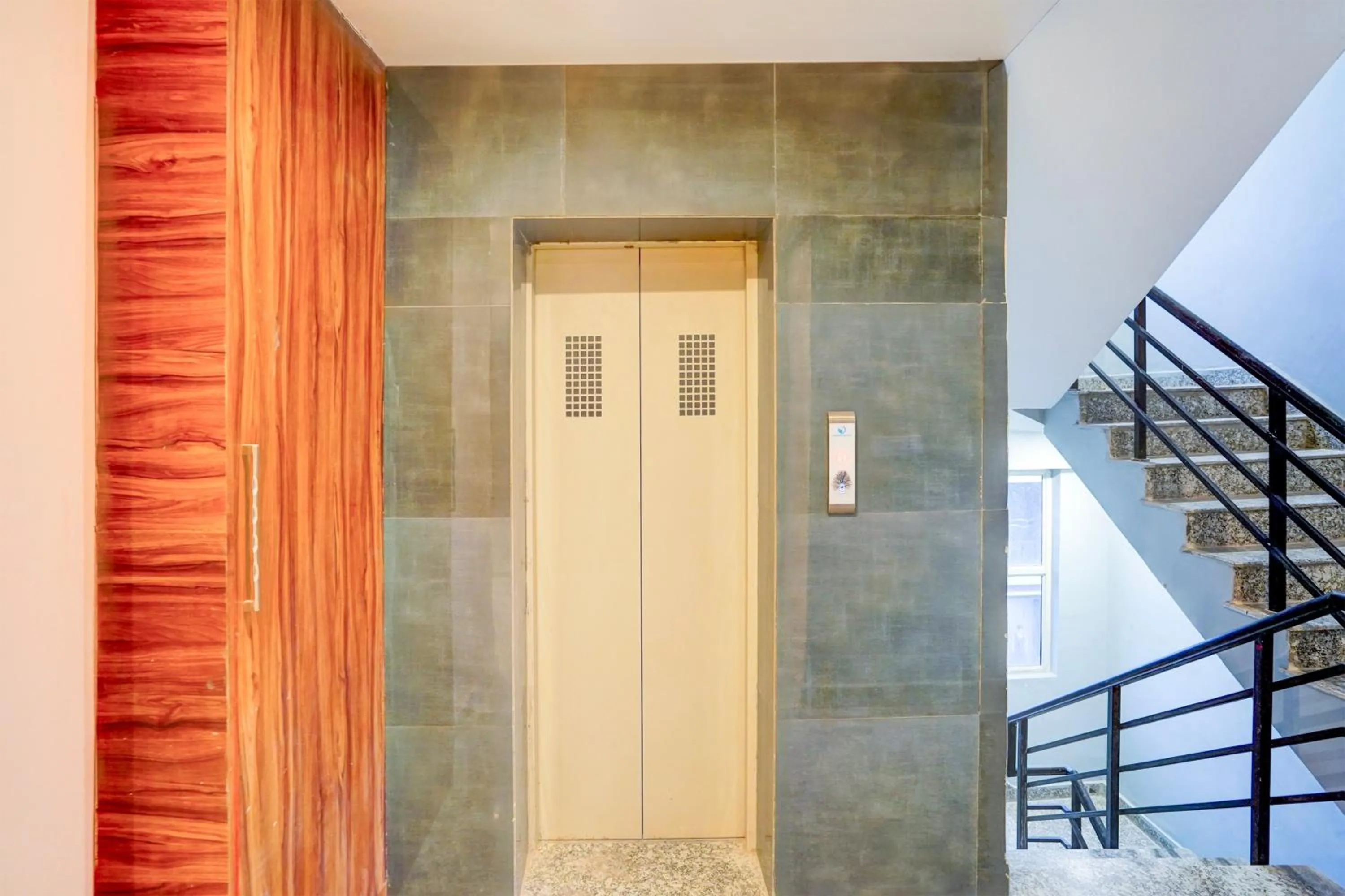 Lobby or reception in Super Townhouse Alwar Formerly Hotel Lindo Lugar