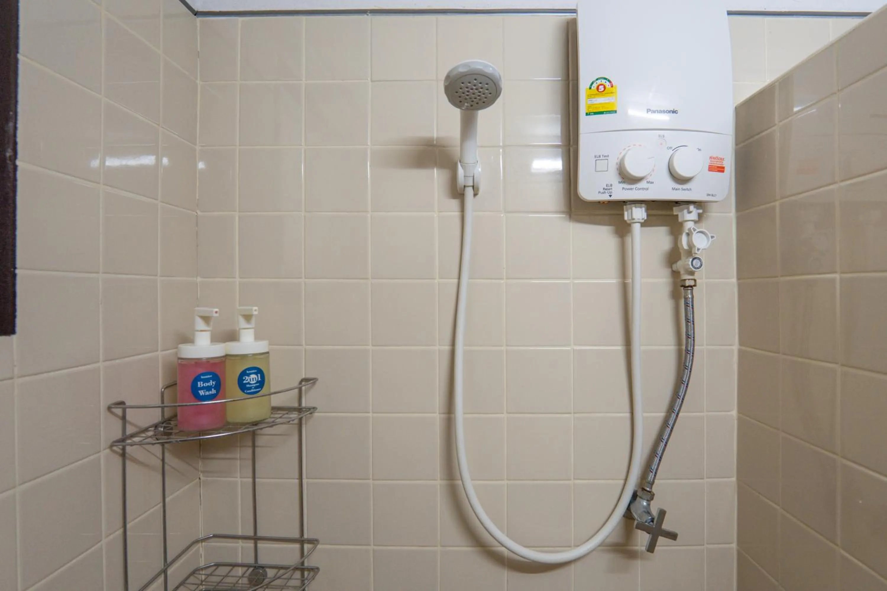 Bathroom in Homies Ratchada Hotel