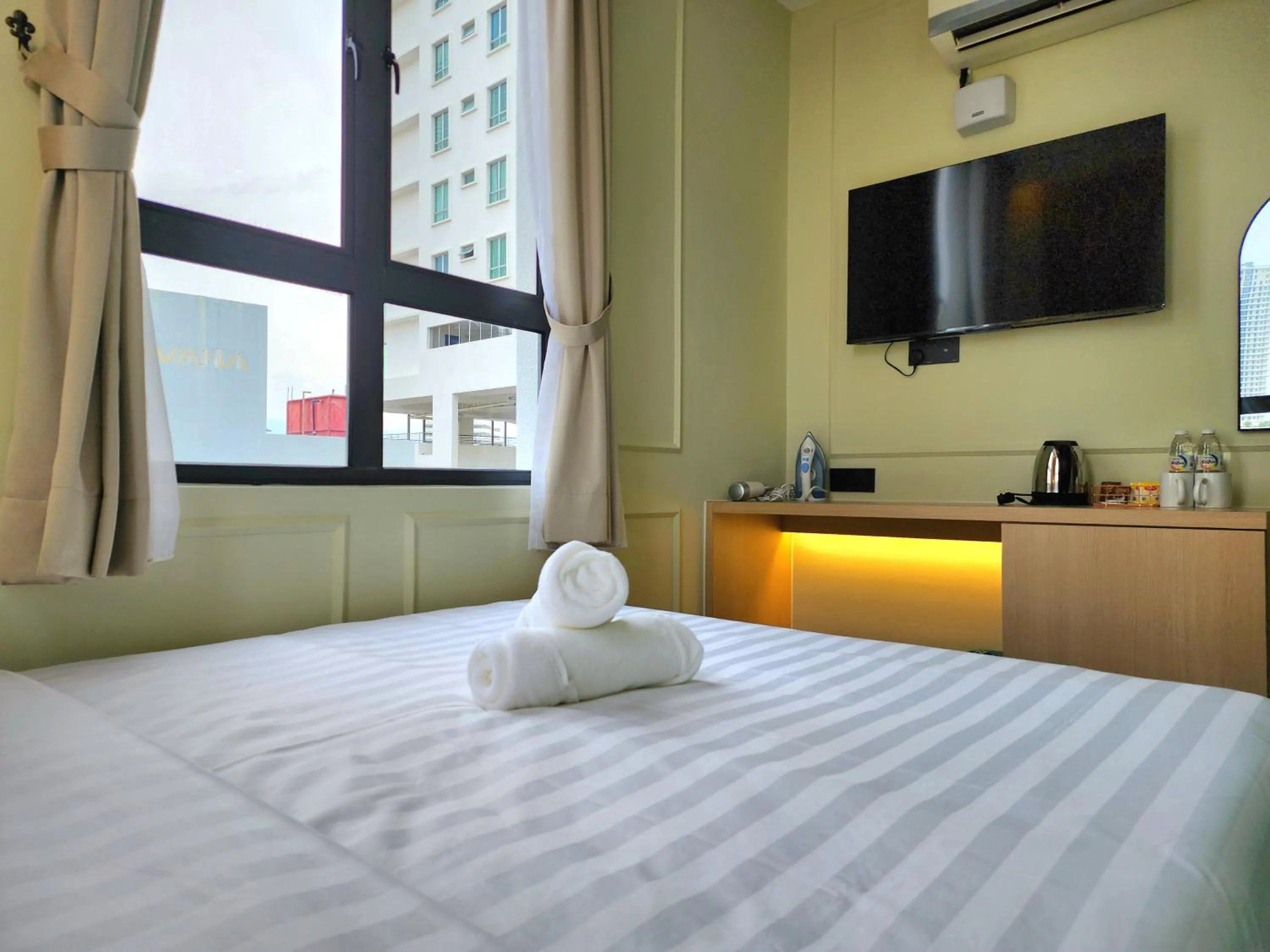 Bed in Georgetown AY Hotel