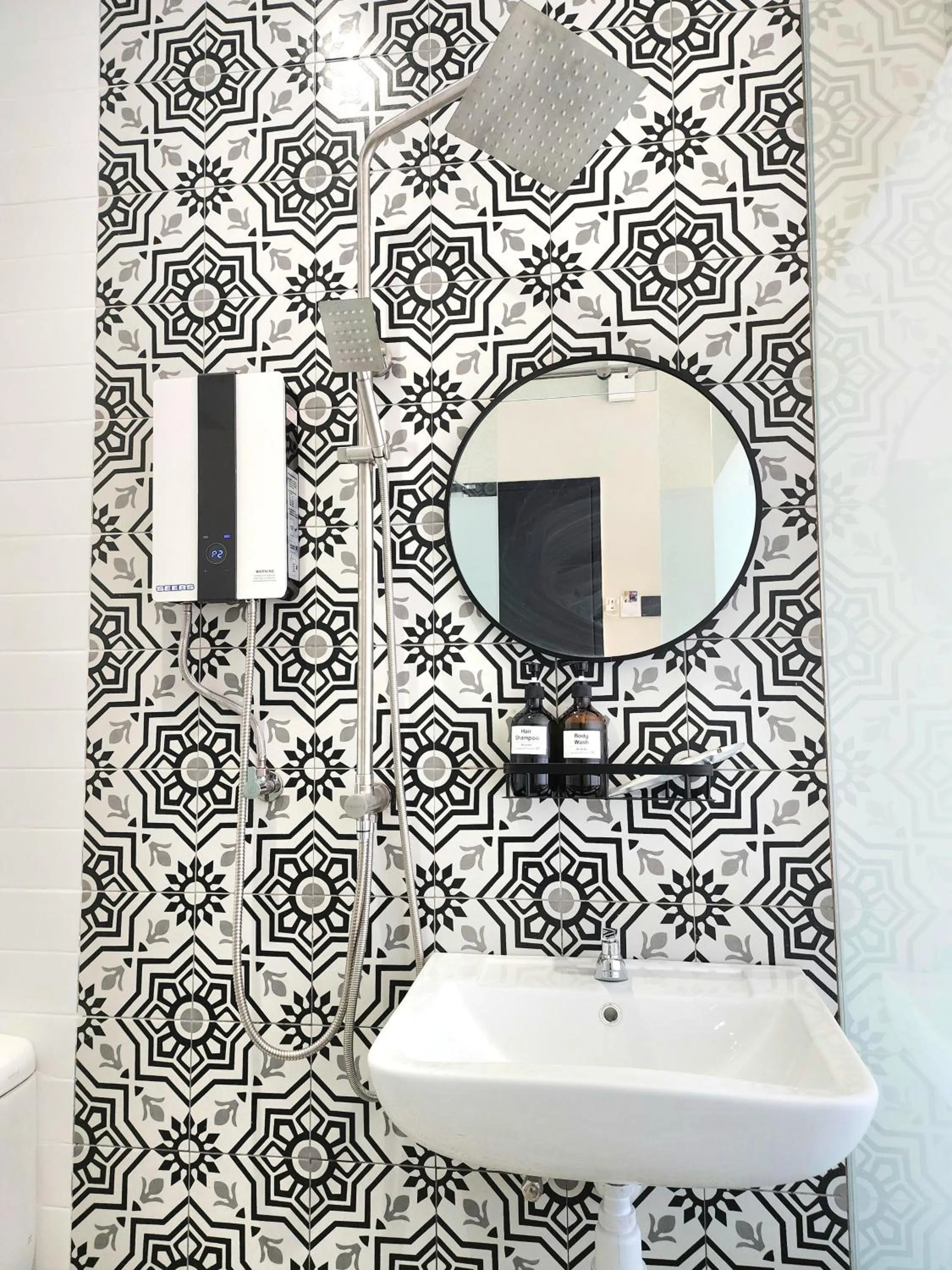 Bathroom in Georgetown AY Hotel