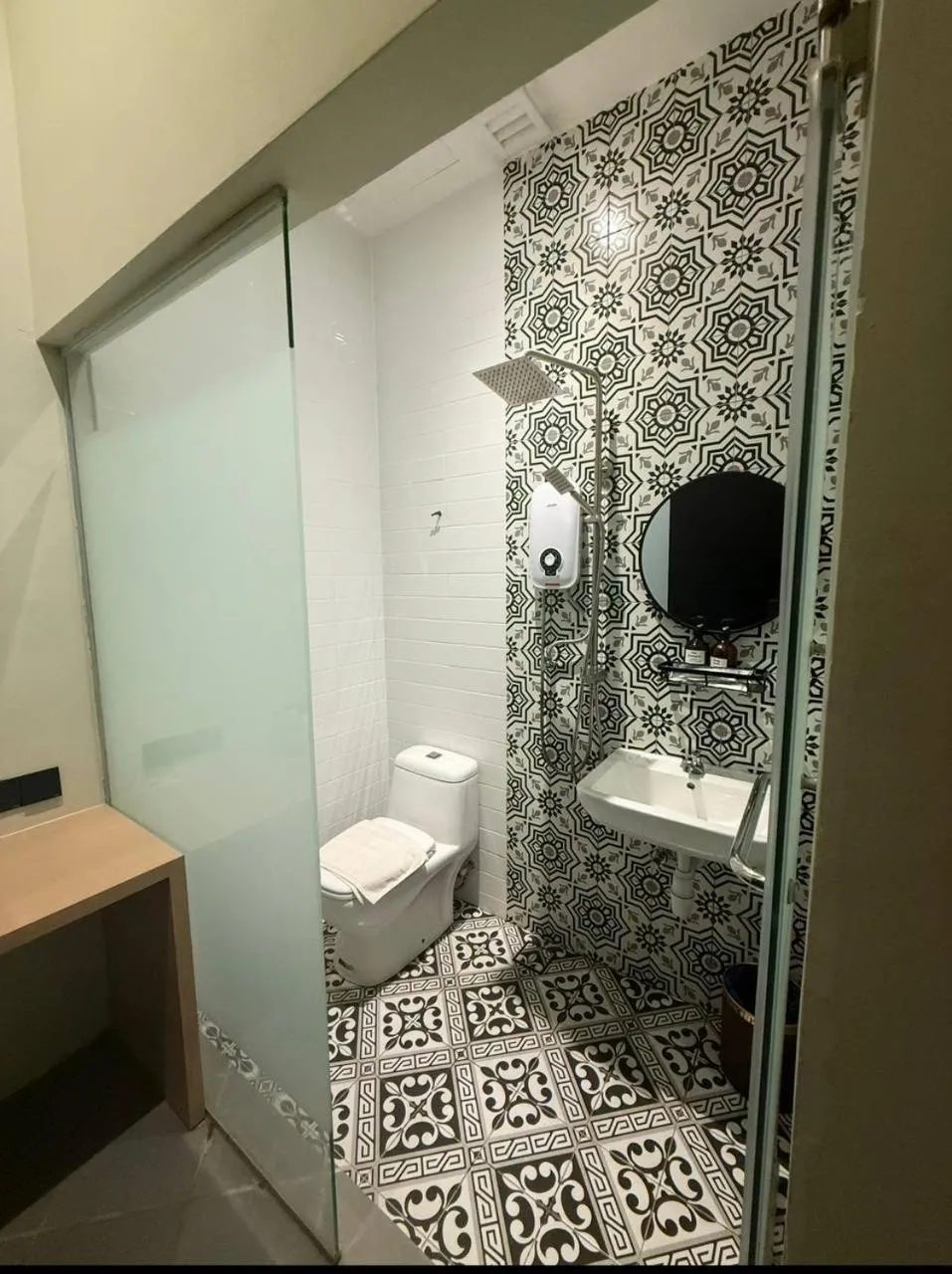 Toilet in Georgetown AY Hotel