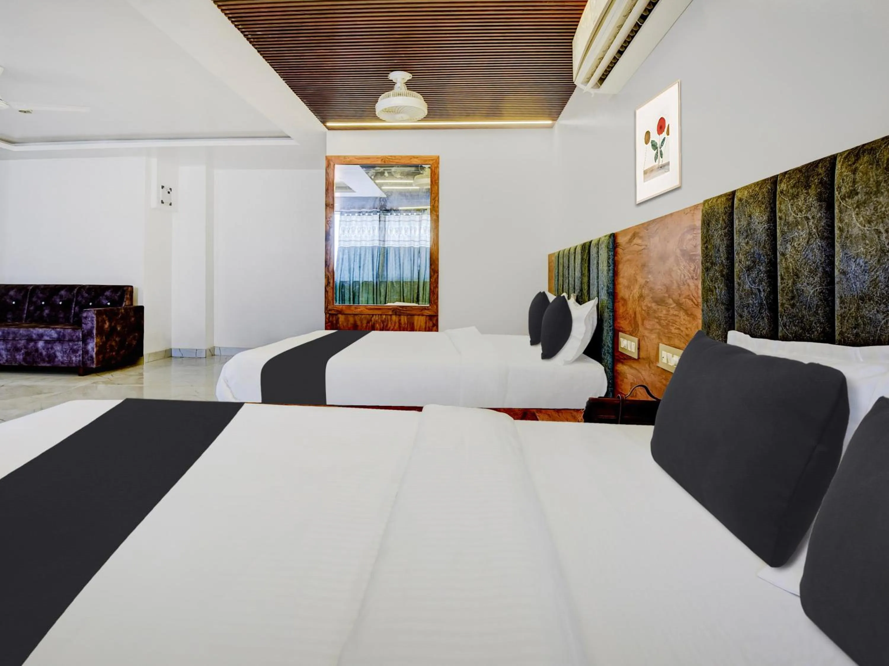 Bedroom, Bed in Super Townhouse Madgaon