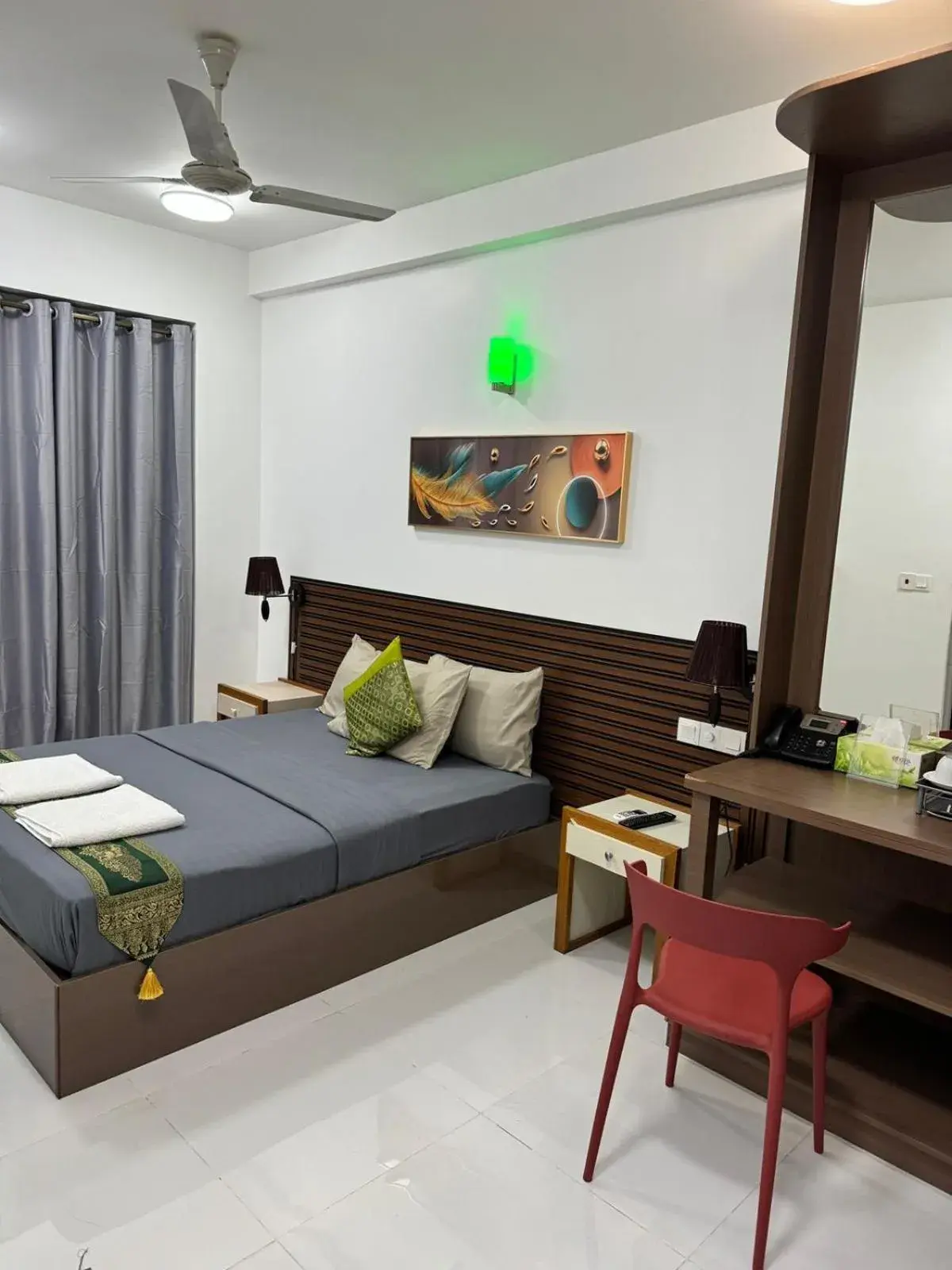 Bed in HS Miracle Grand Bed in HS Miracle Grand