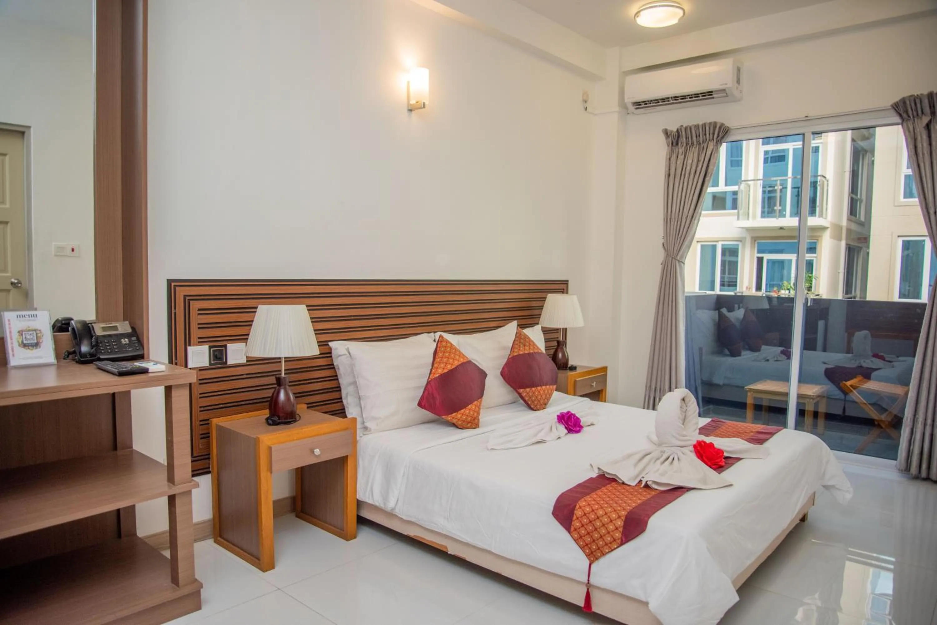 Bed in HS Miracle Grand