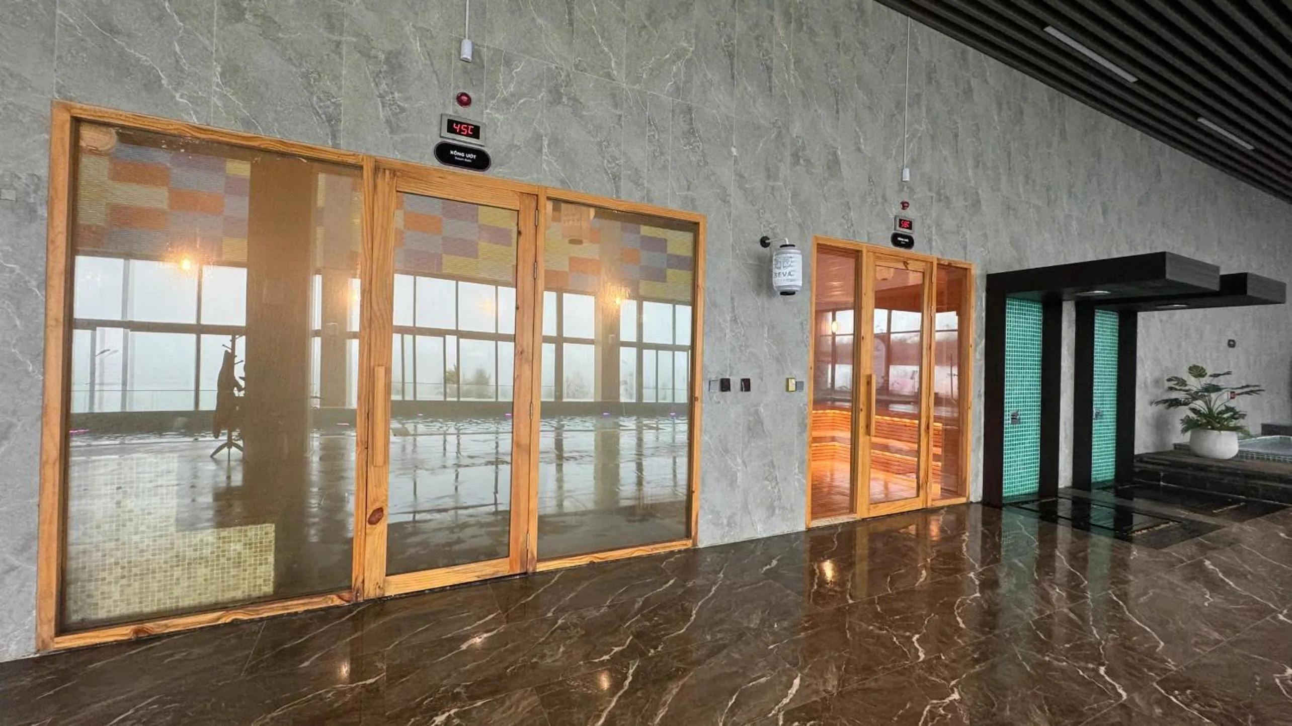 Hot Spring Bath in Flamingos Hải Tiến