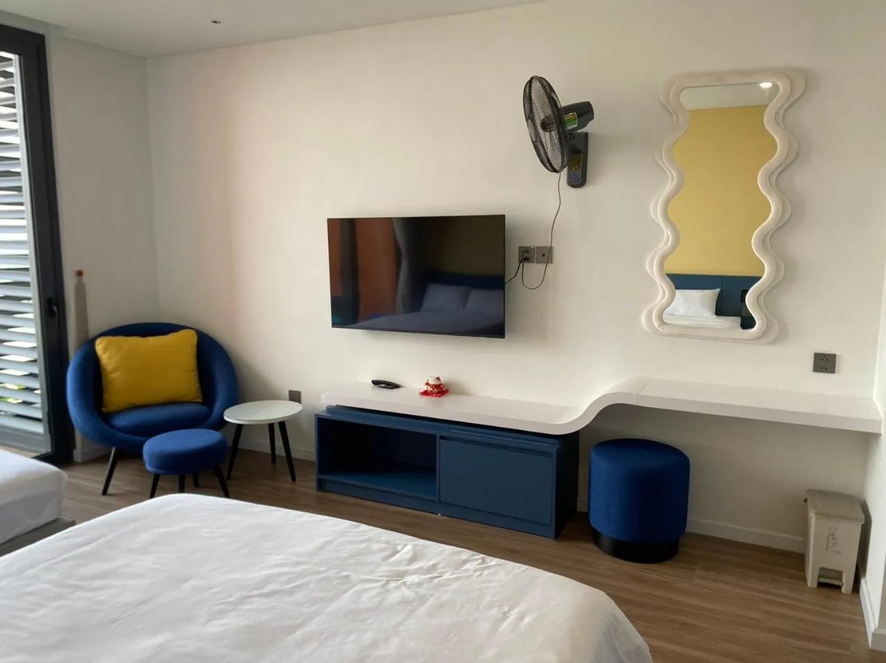 TV and multimedia, Bed in Flamingos Hải Tiến