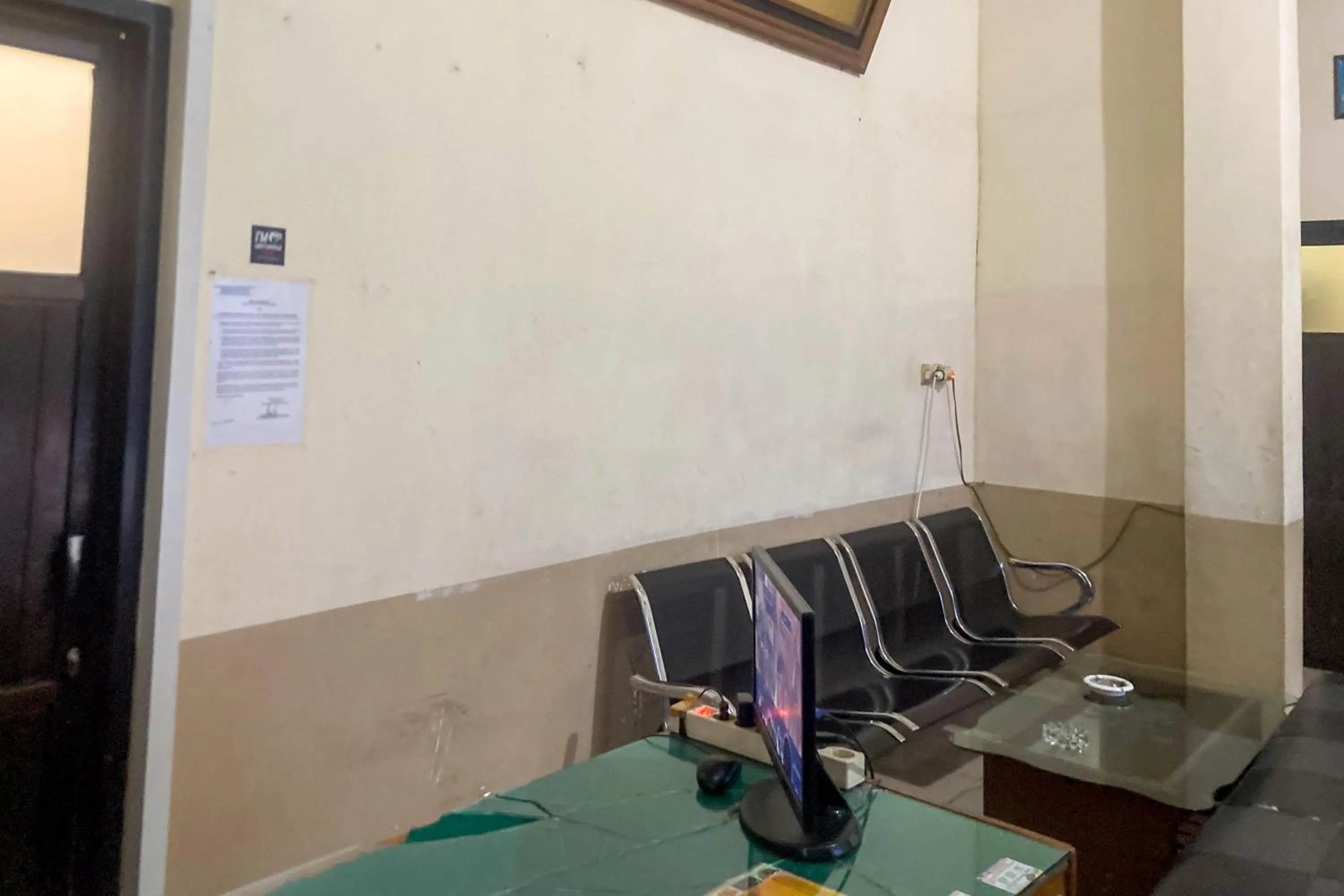 Lobby or reception in Mess Rejeki Redpartner