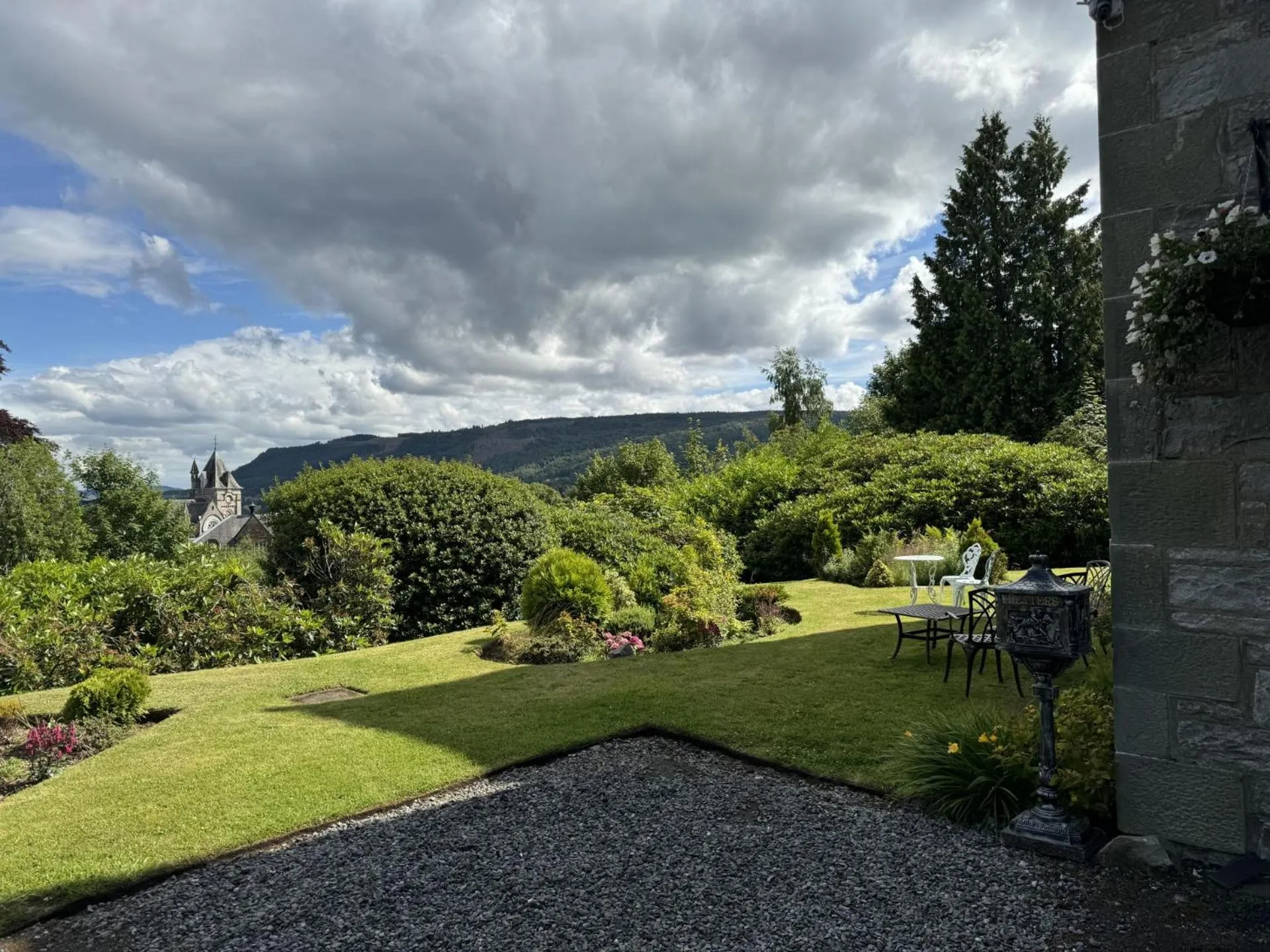 Nearby landmark in Wellwood Manor