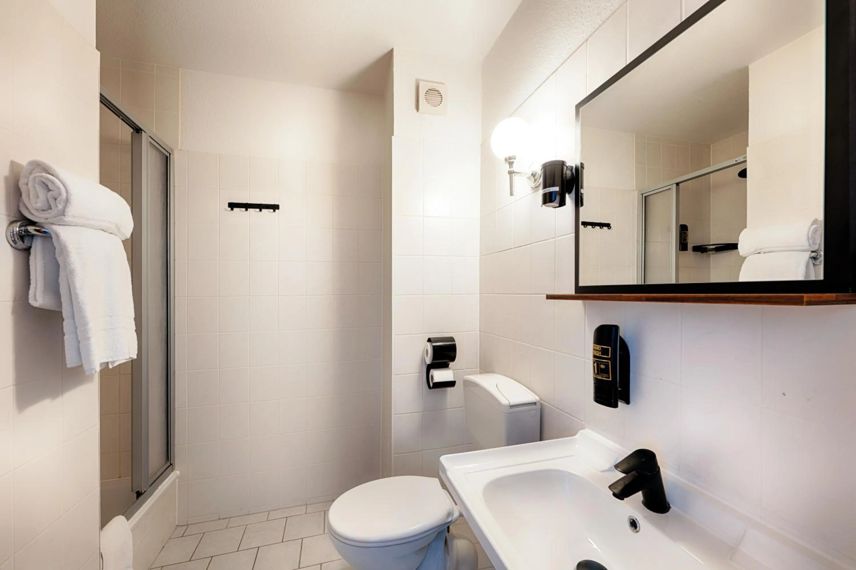 Shower in Hotel Apfelblüte