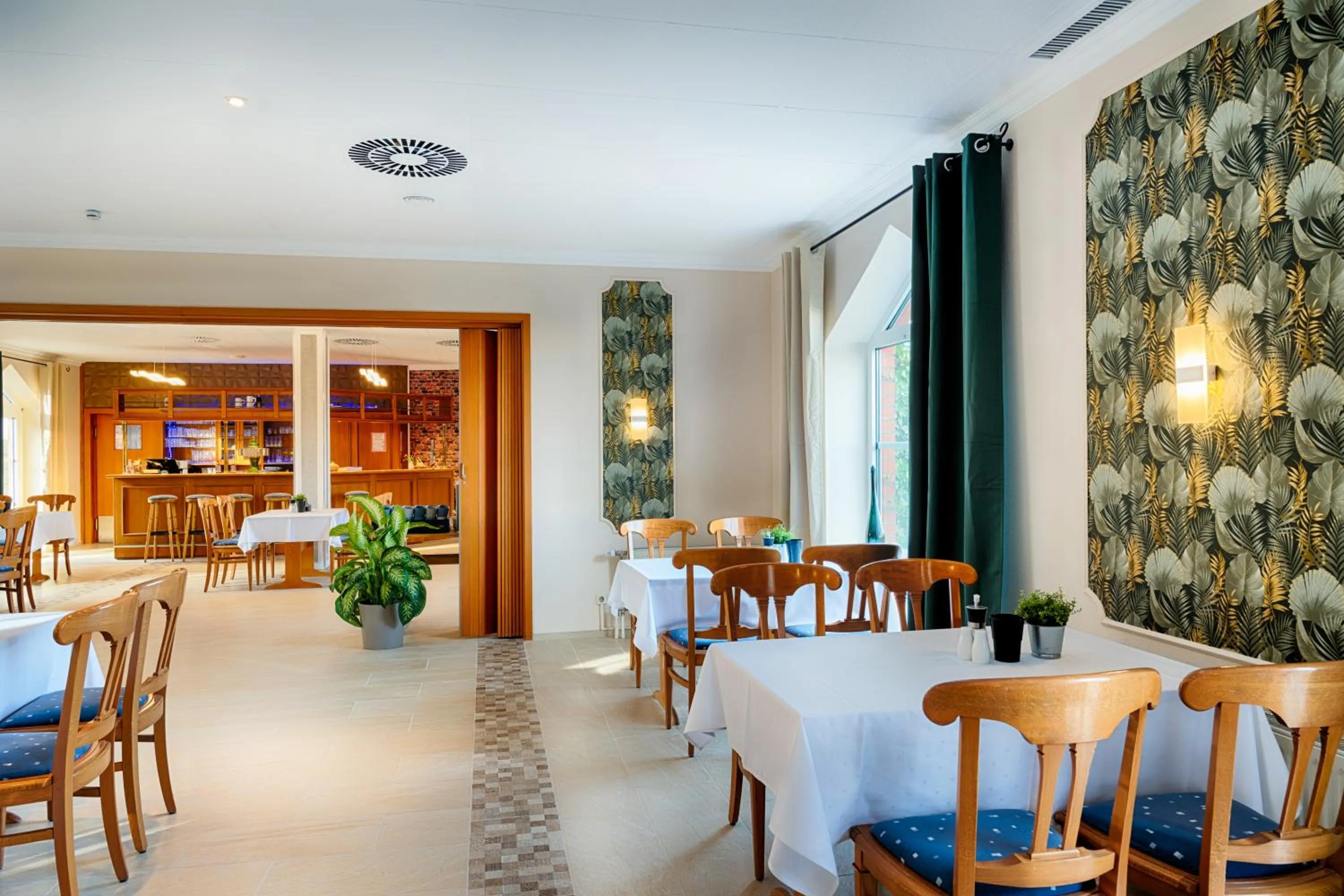 Restaurant/places to eat in Hotel Apfelblüte