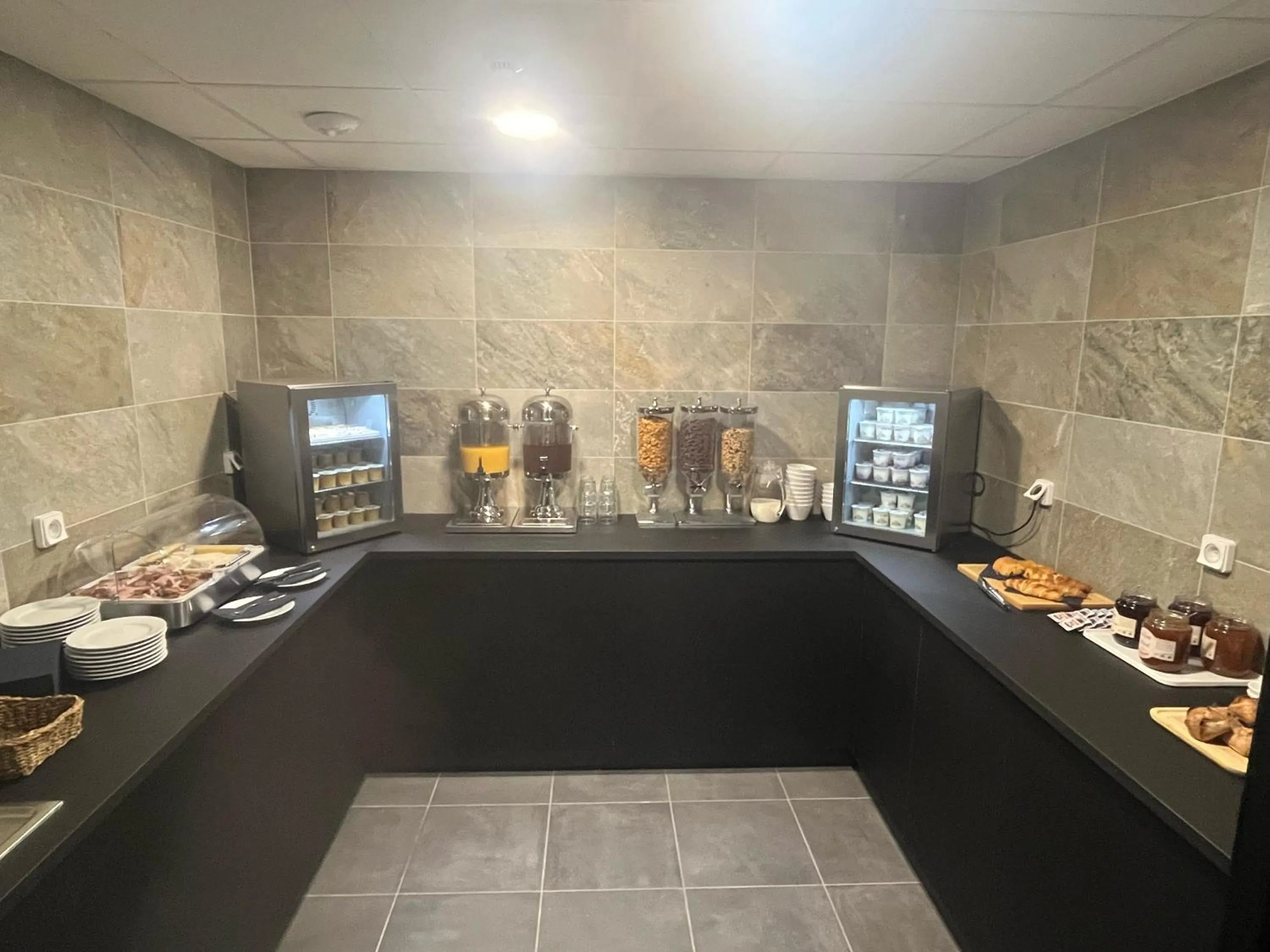 Breakfast in Hotel Le Belmont