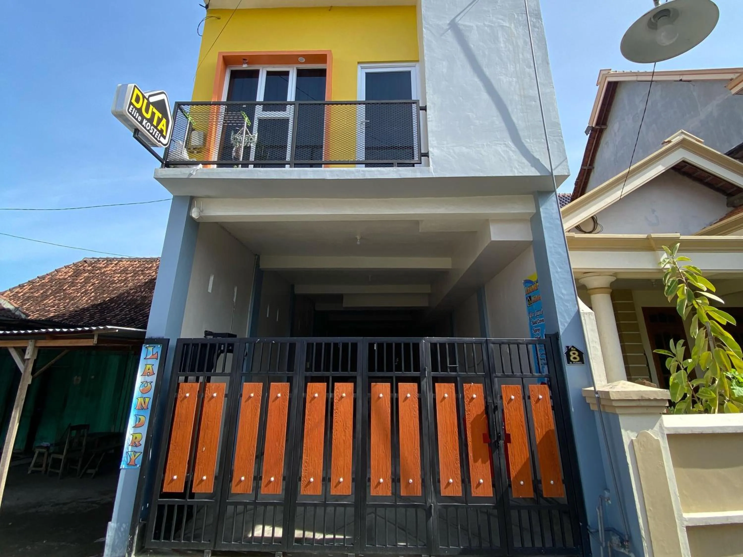 Duta Elite Kostel Syariah near RSUD Caruban Redpartner