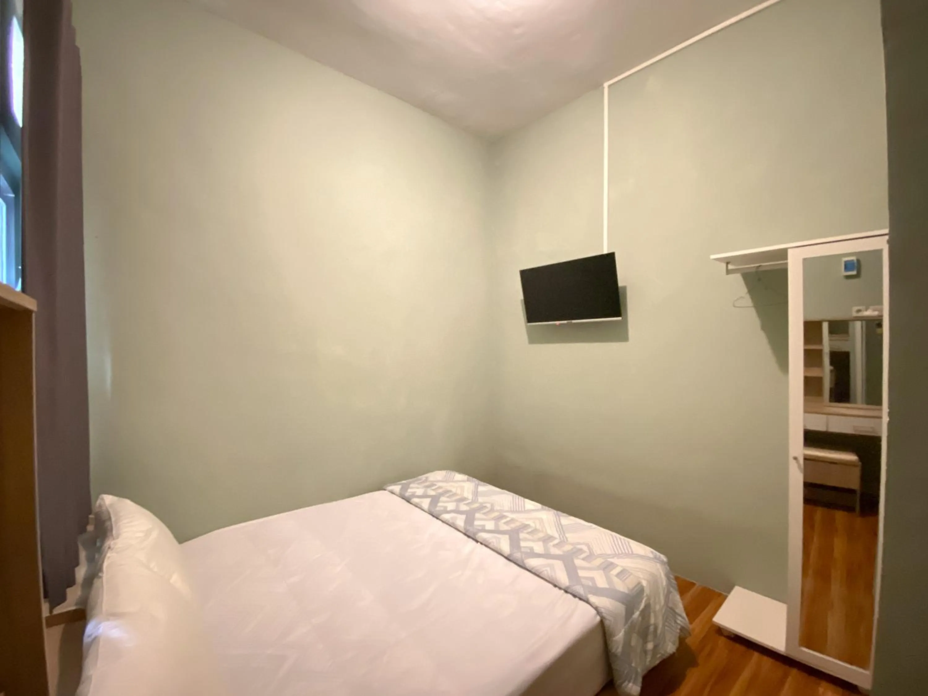 Single Room - single occupancy in Duta Elite Kostel Syariah near RSUD Caruban Redpartner