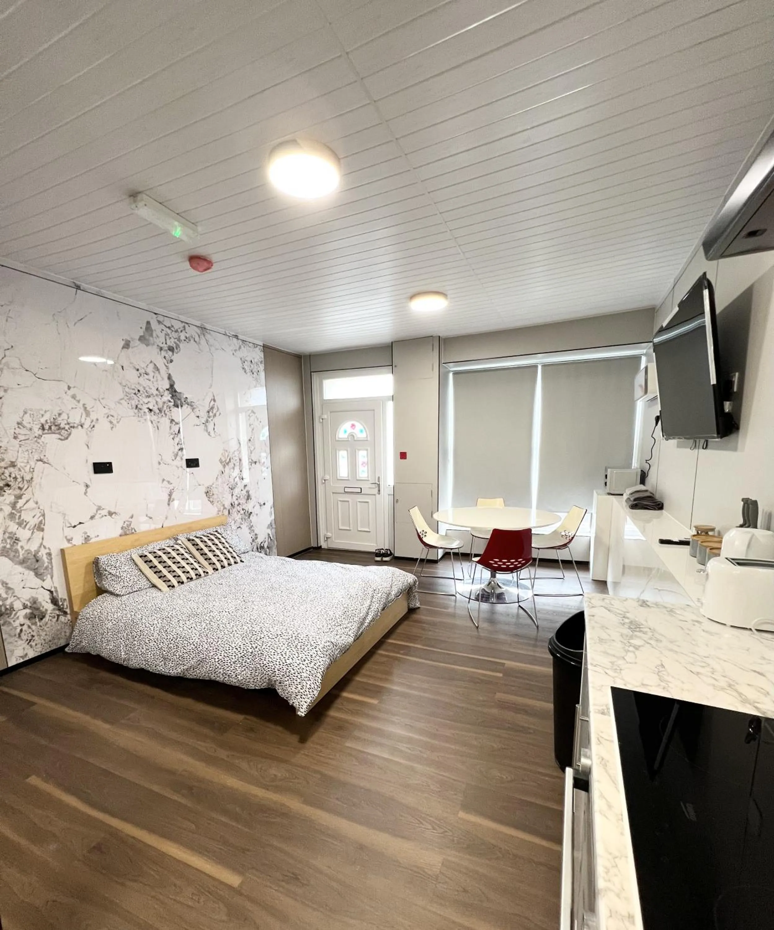 Bed in OYO Welsh Holiday Accommodation - Modern Stay