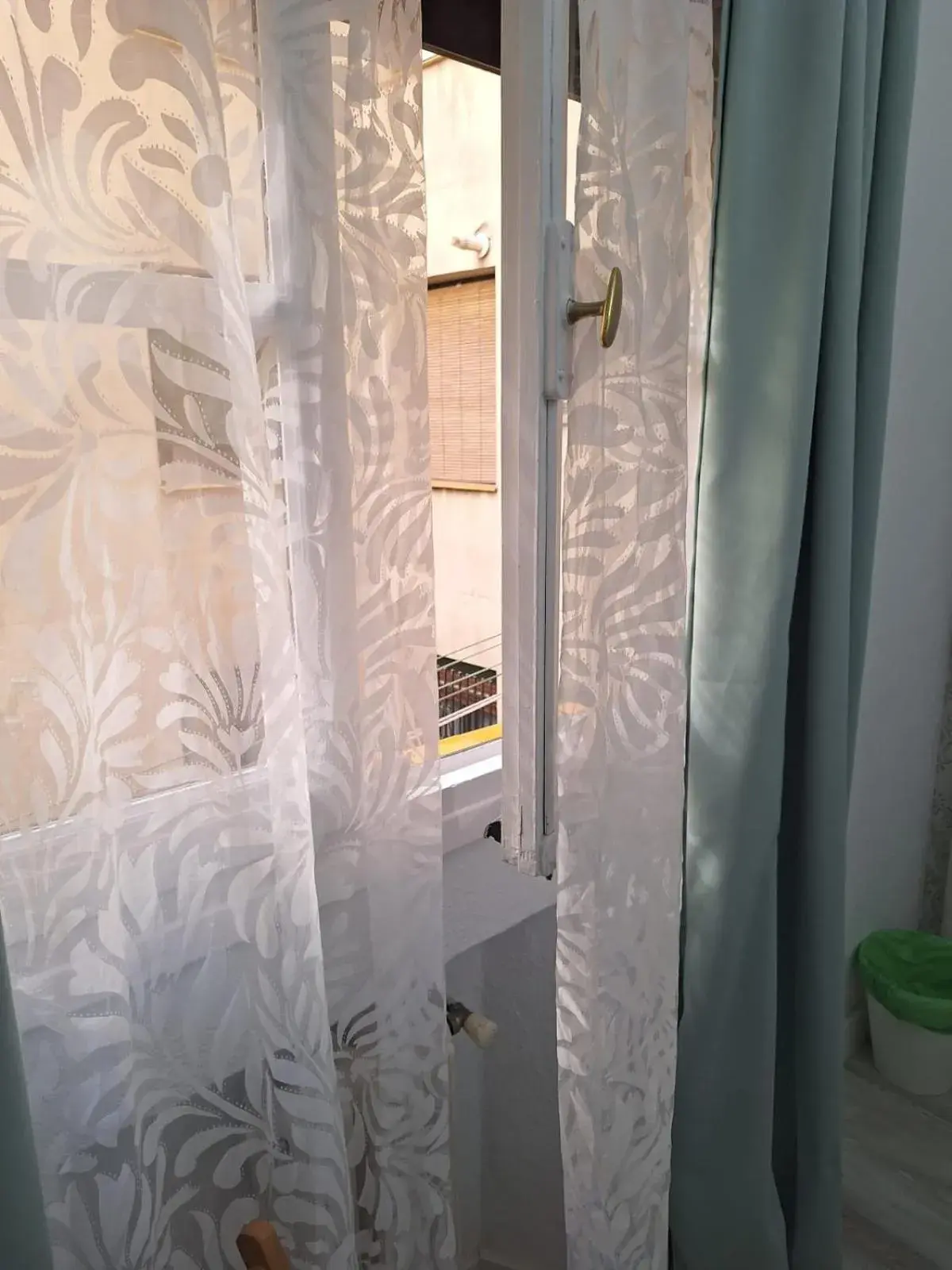 Double Room in Hostal Milan Double Room in Hostal Milan