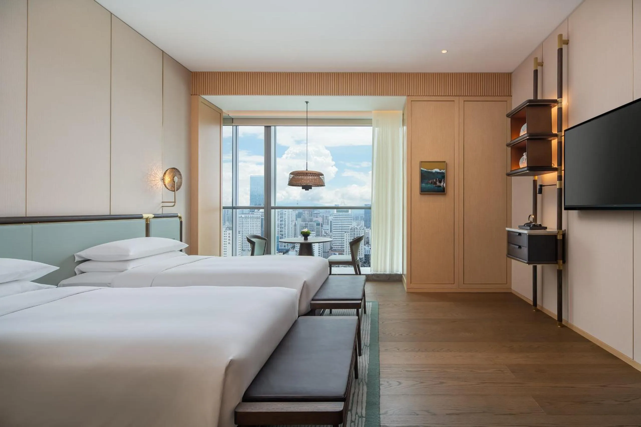 Photo of the whole room, Bed in Grand Hyatt Kunming