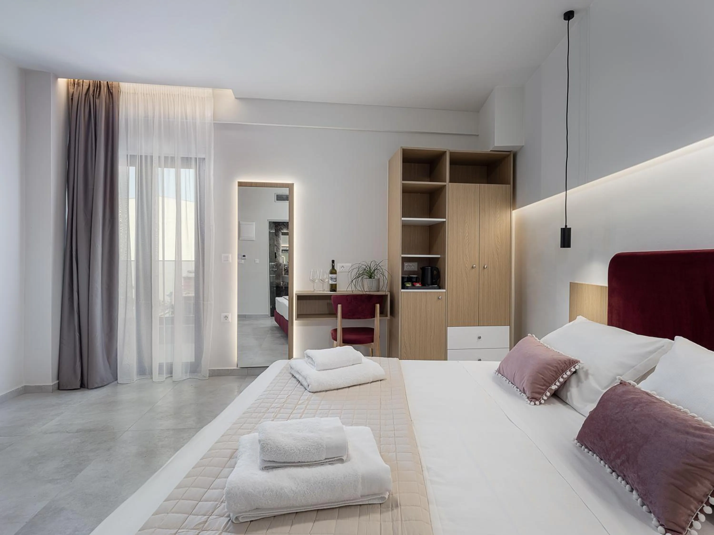 Bed in Miss Marrone City Hotel