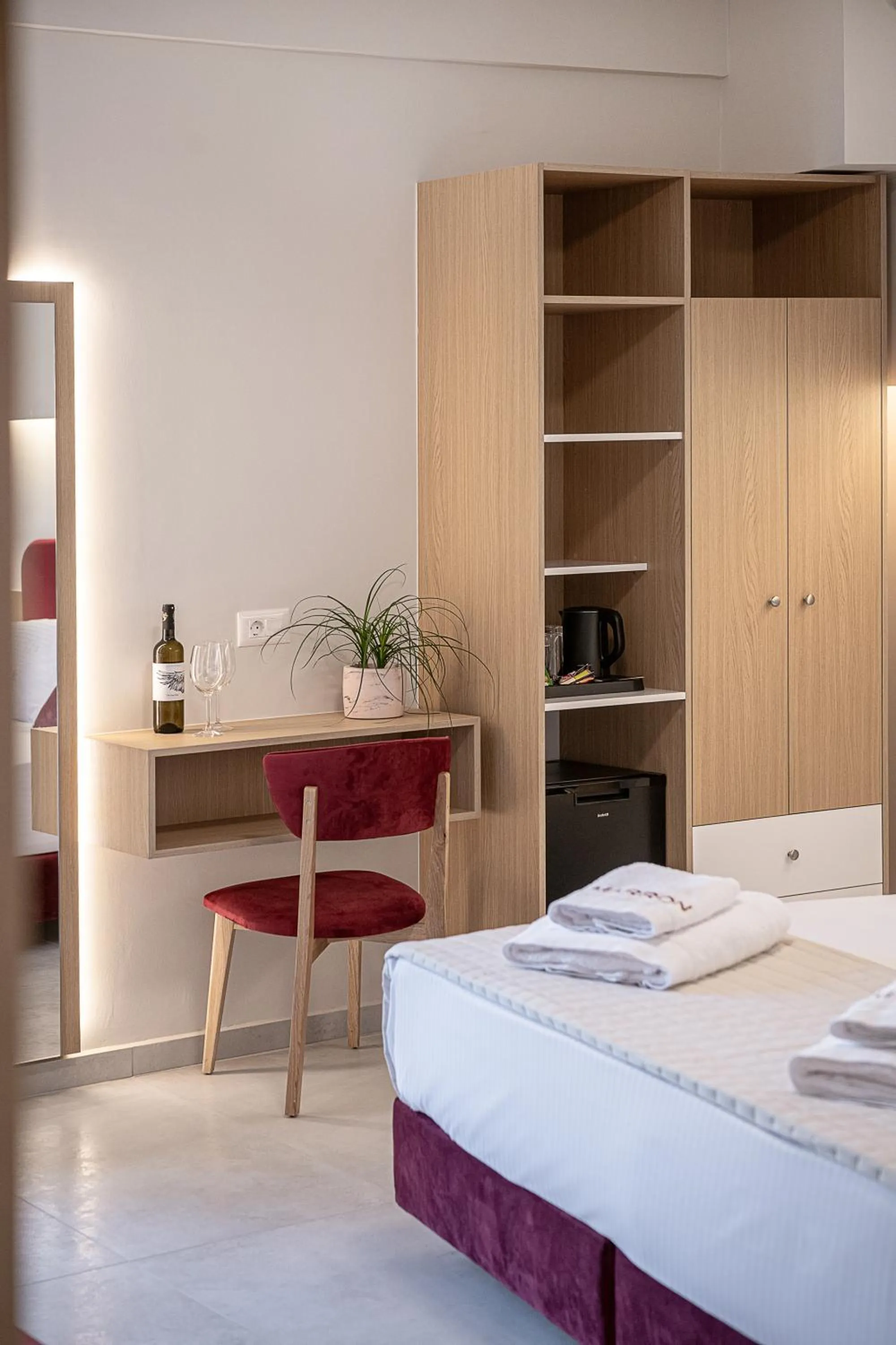 Bed in Miss Marrone City Hotel