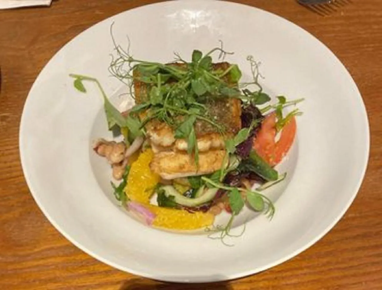 Food and drinks in The Masons Arms