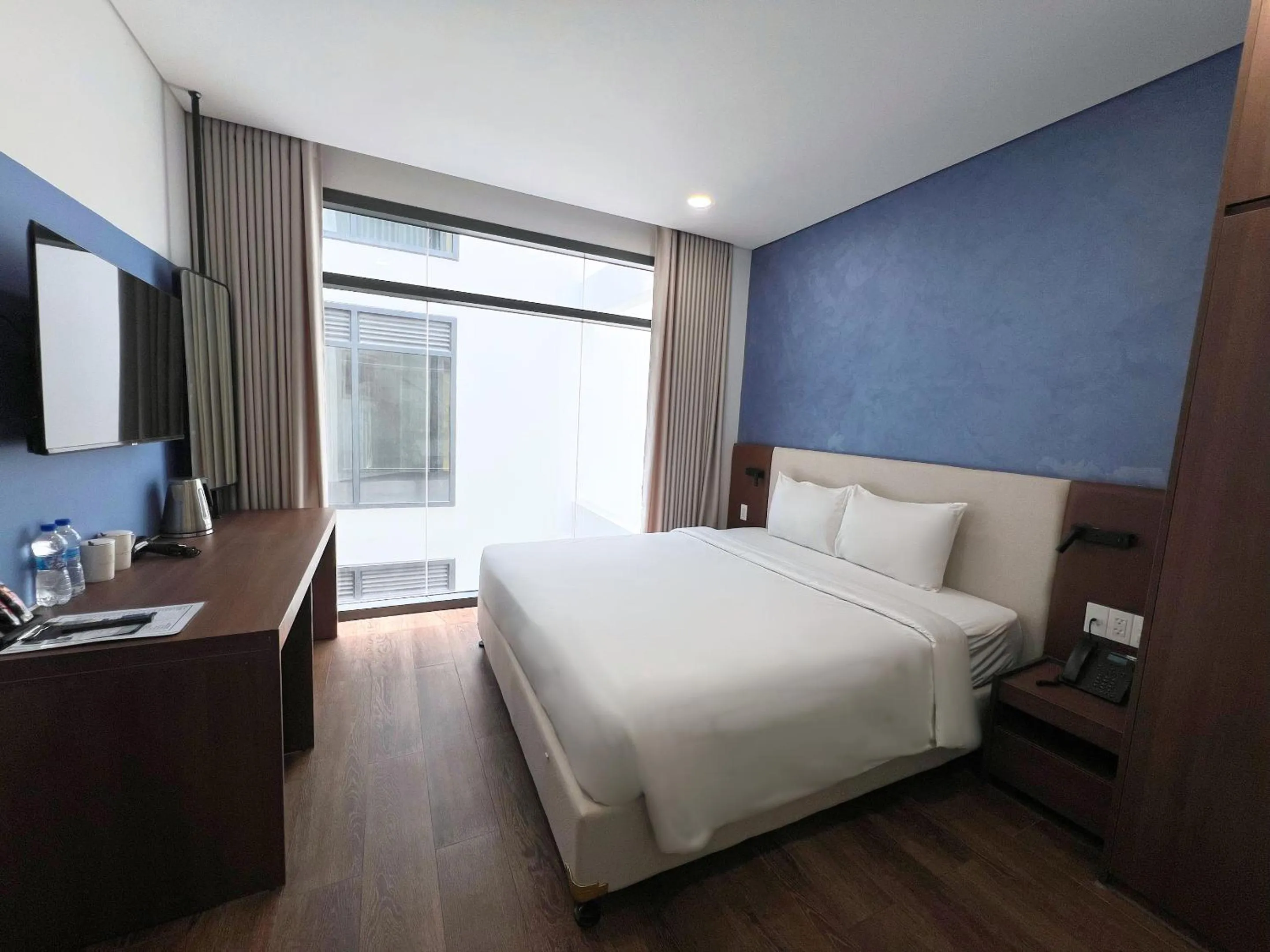 Bed in Glamour Boutique Hotel