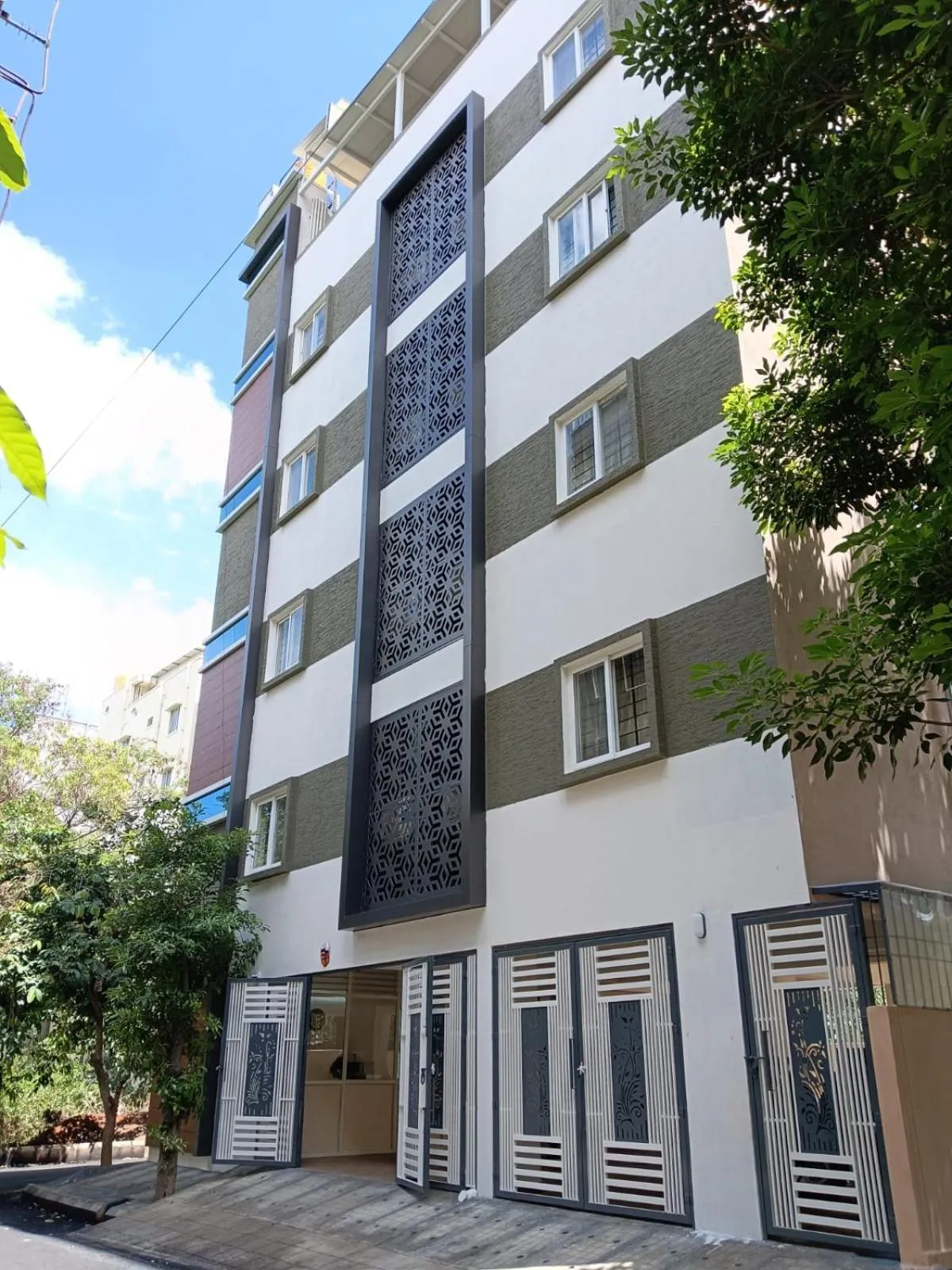Property building in Krishna Inn