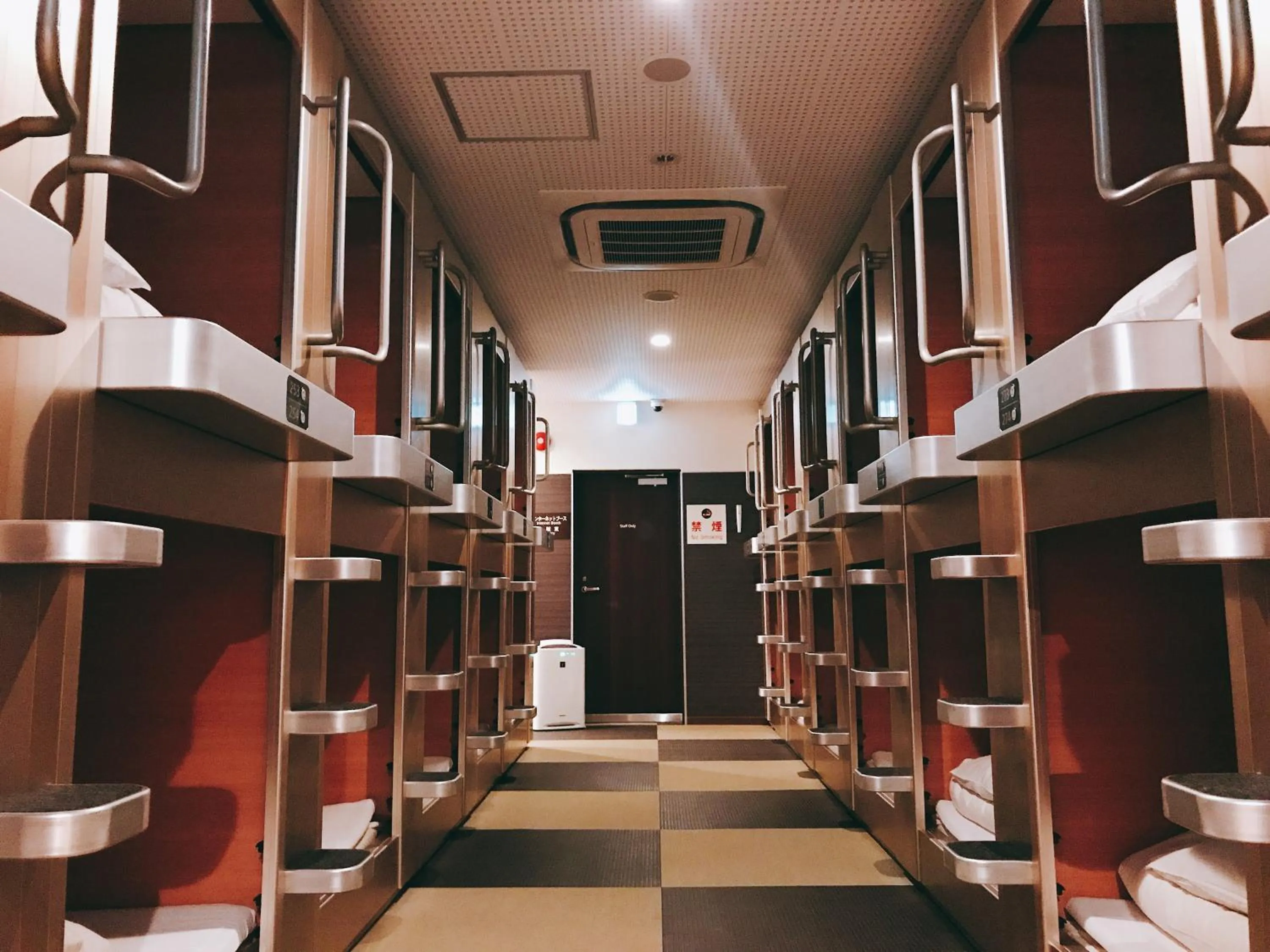 Photo of the whole room in Sauna & Capsule Hotel Rumor Plaza