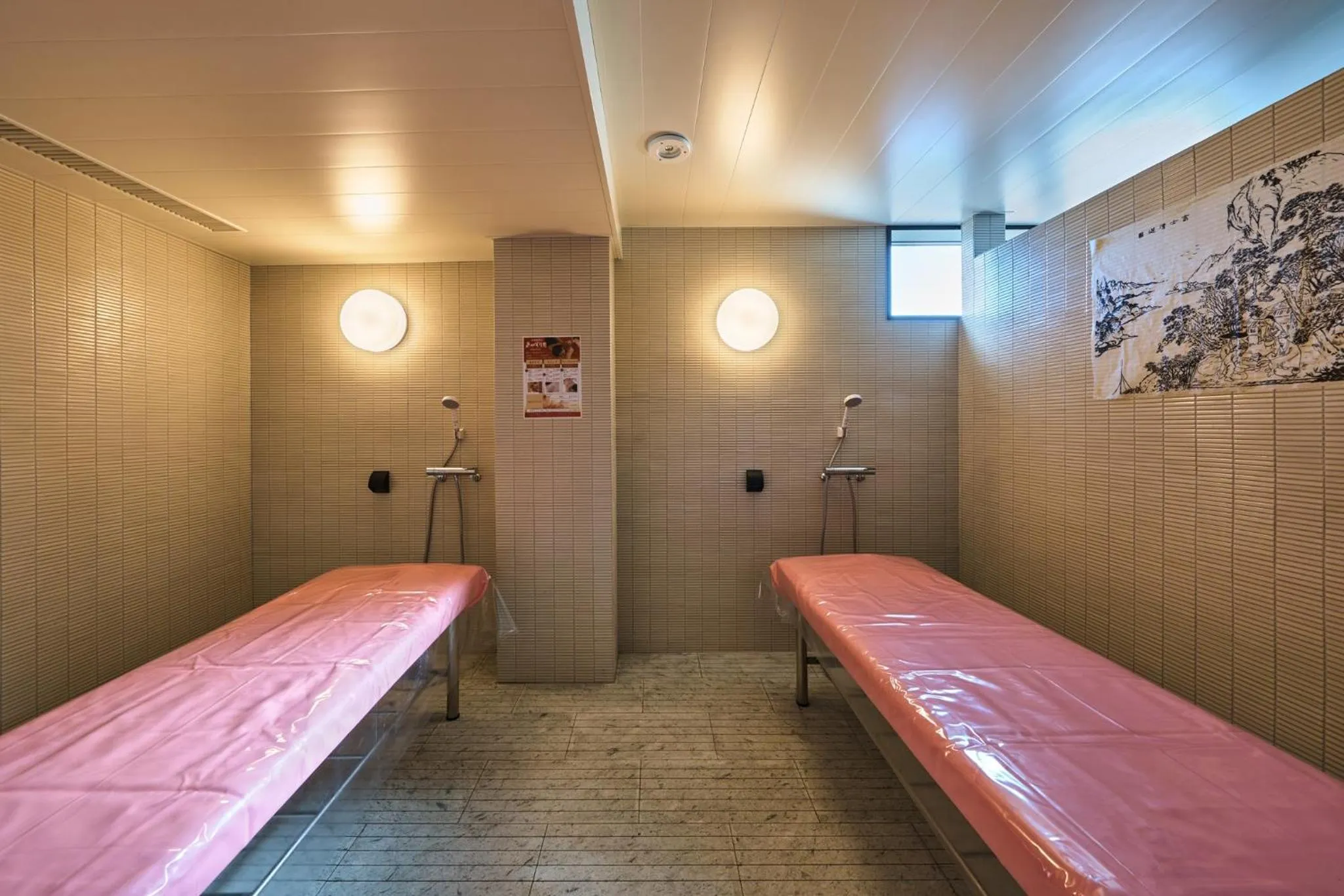 Massage in Sauna & Capsule Hotel Rumor Plaza