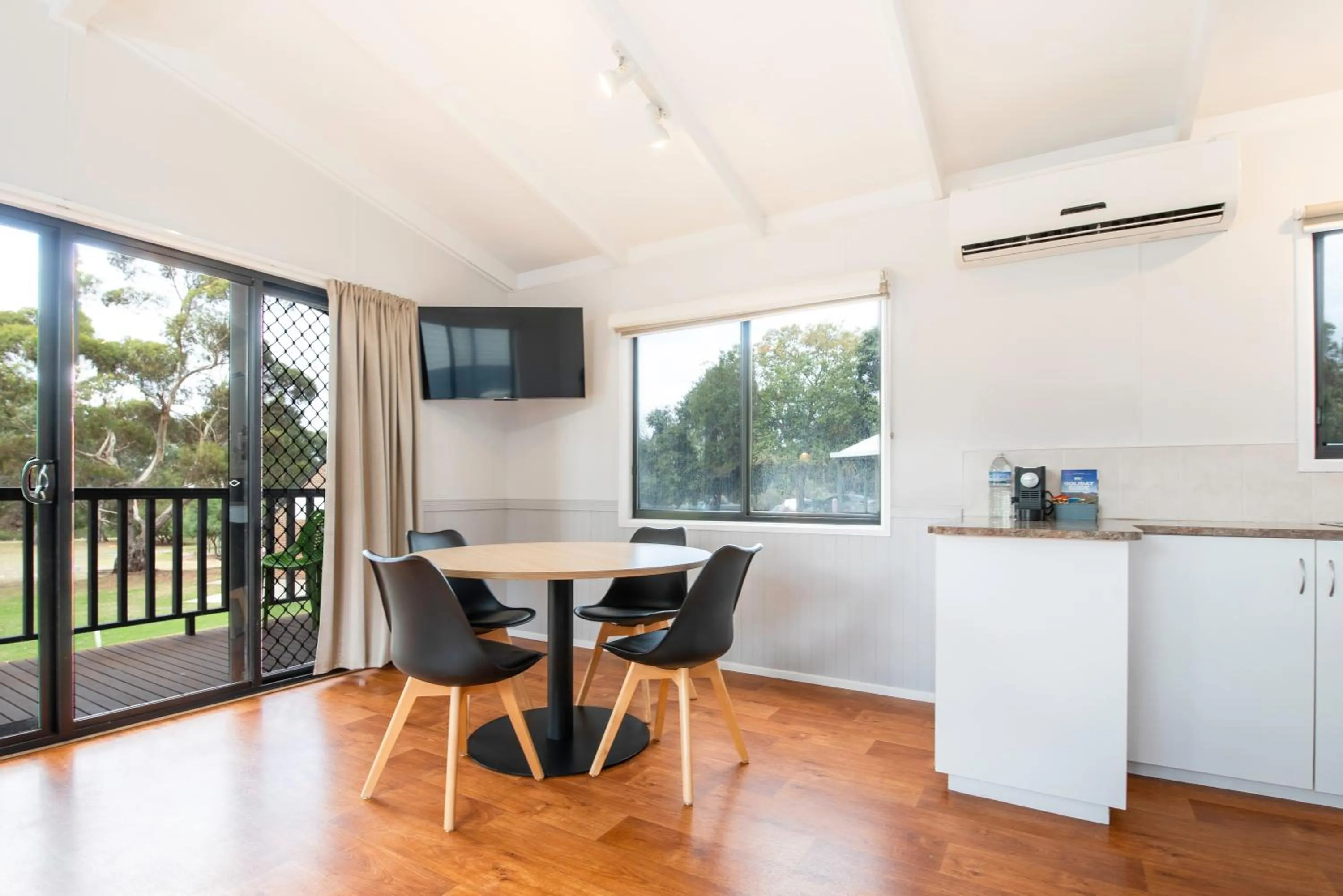 Living room in Echo Holiday Parks - Naracoorte