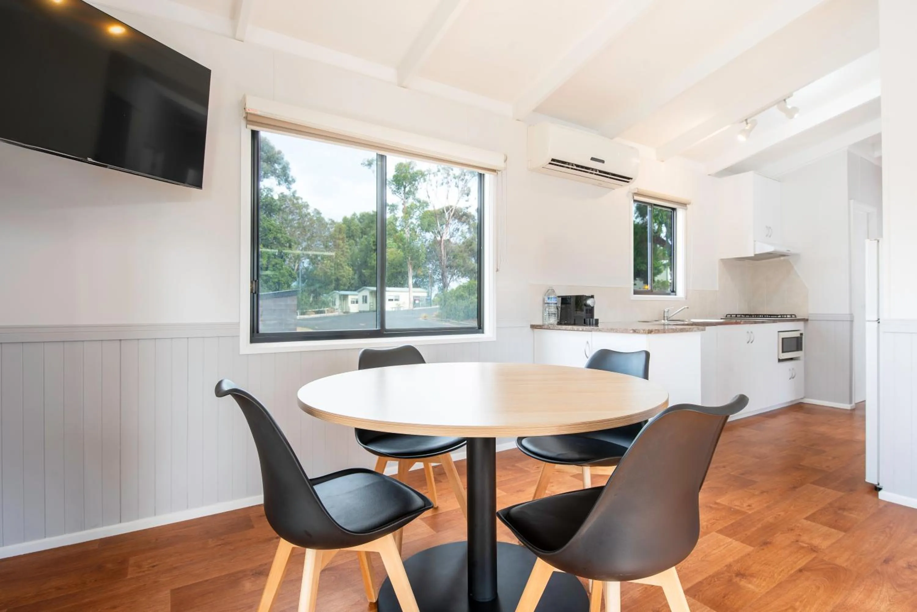 Living room in Echo Holiday Parks - Naracoorte
