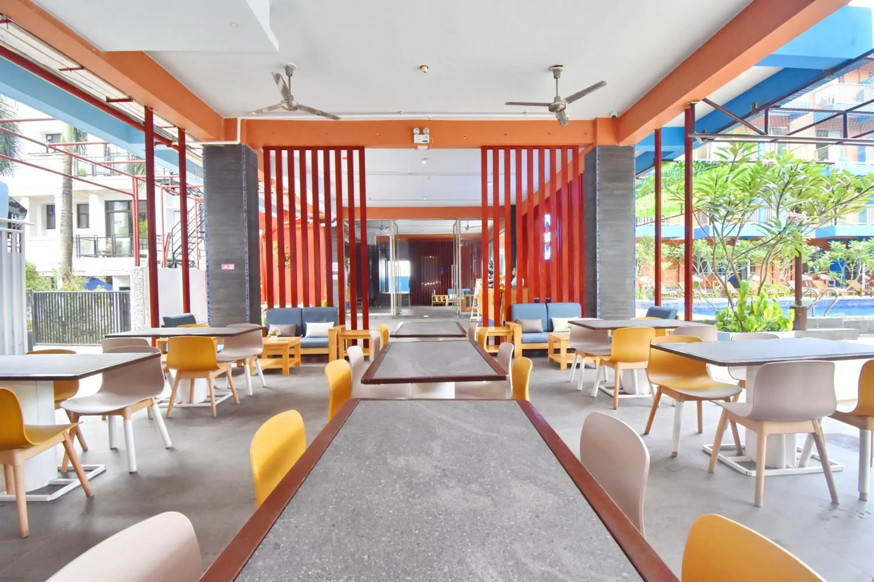 Restaurant/places to eat in OSEIDON HOTEL BORACAY Restaurant/places to eat in OSEIDON HOTEL BORACAY