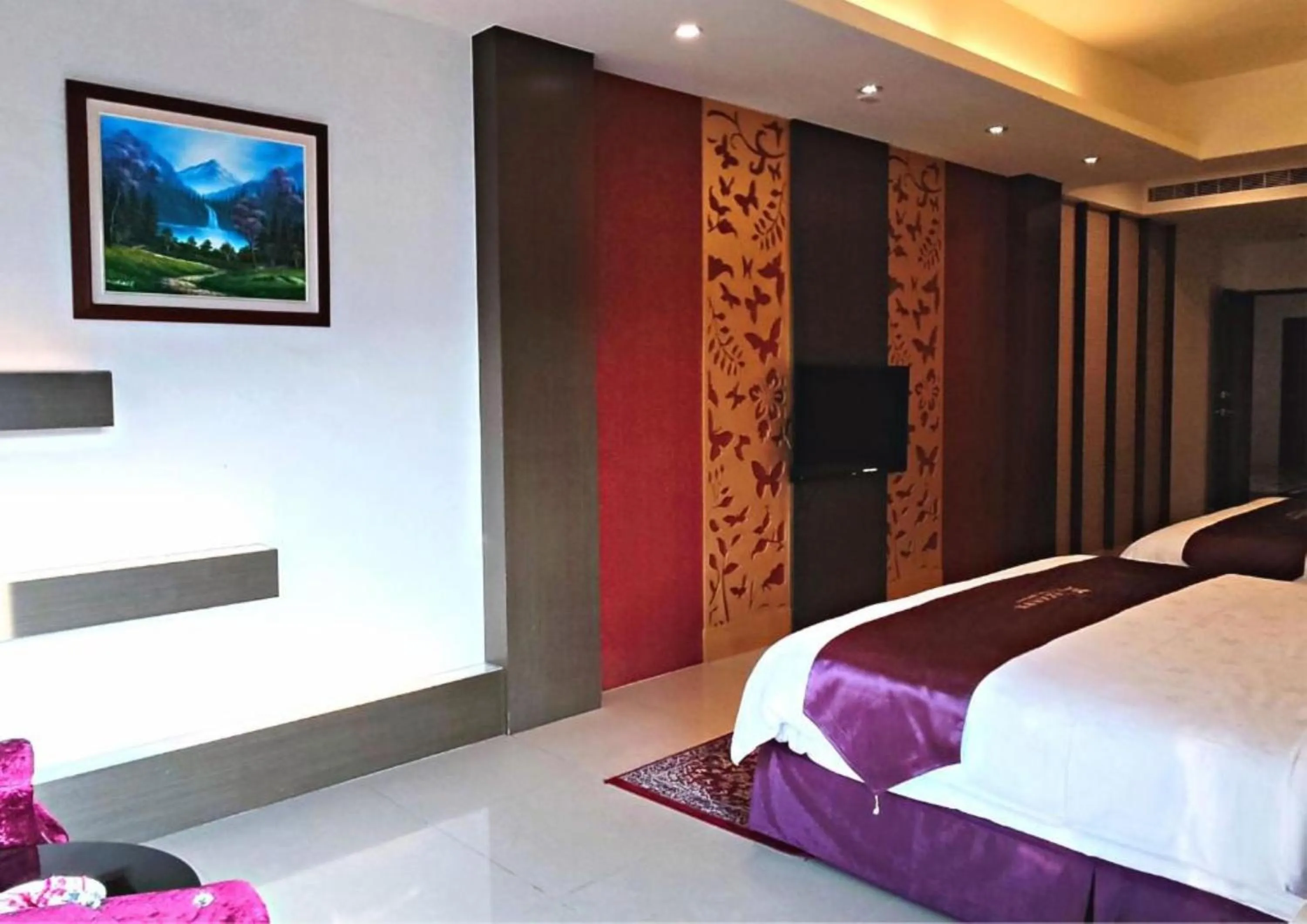 Bed in Cherry Feast Resort