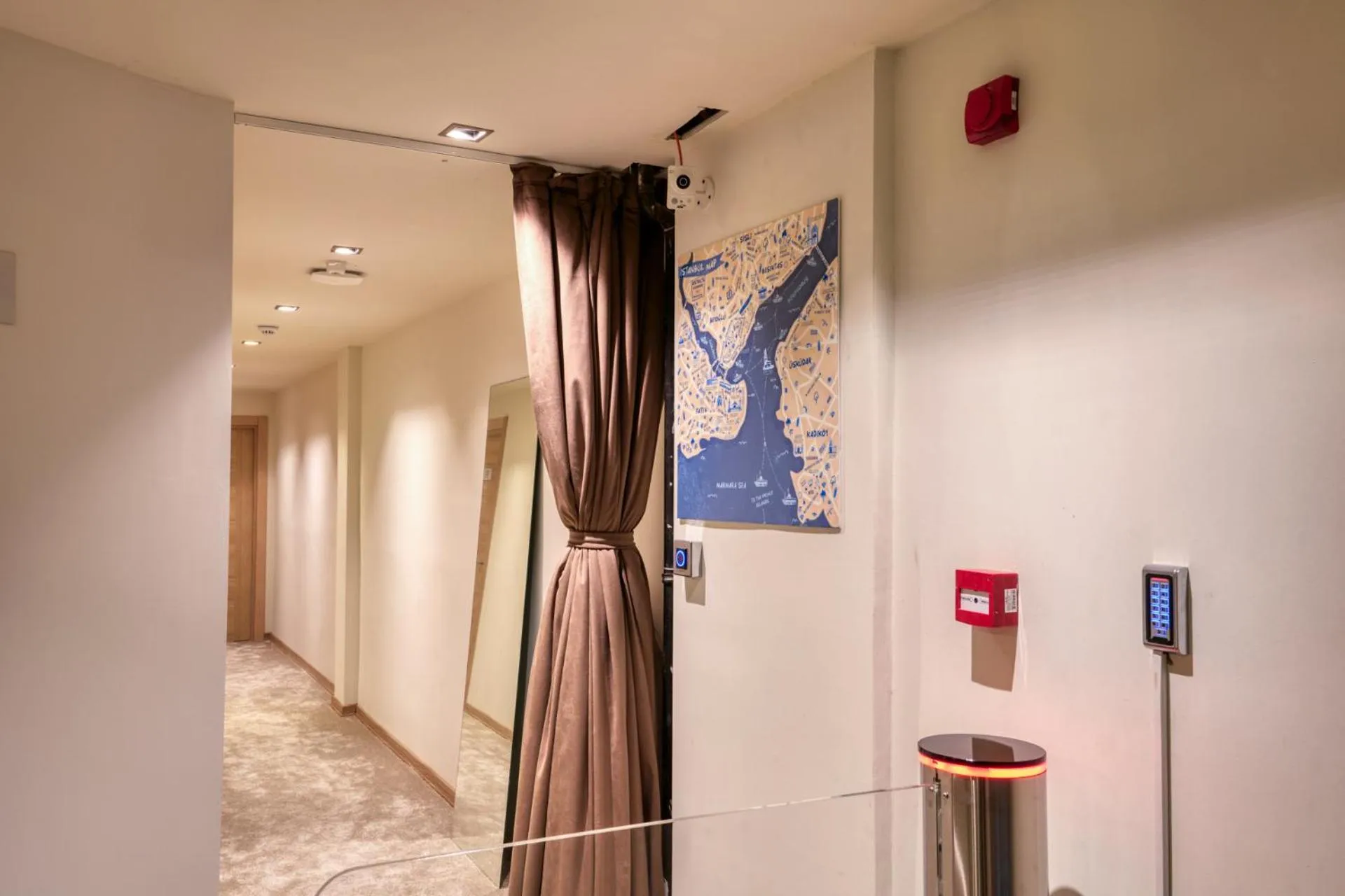 On site in Elephant In The Room