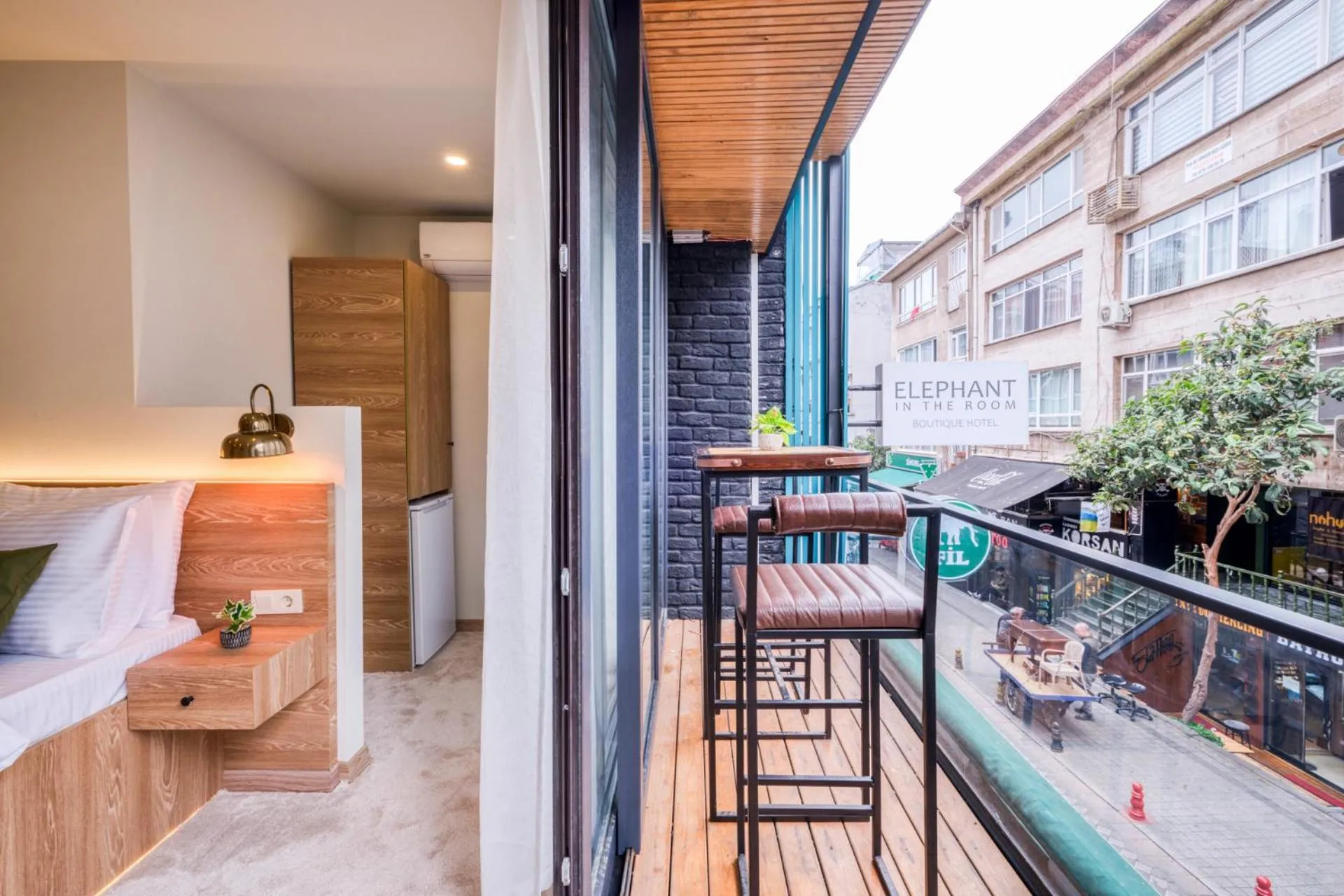 Day in Elephant In The Room