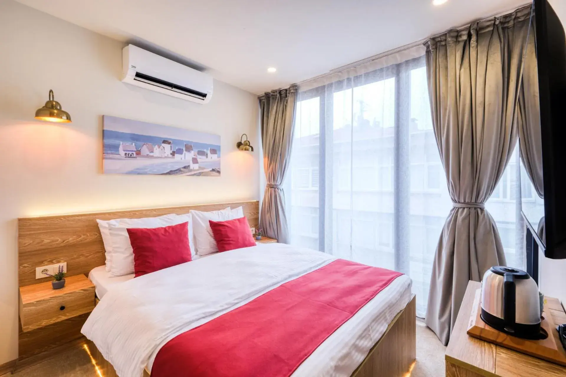 Double Room with Balcony in Elephant In The Room Double Room with Balcony in Elephant In The Room