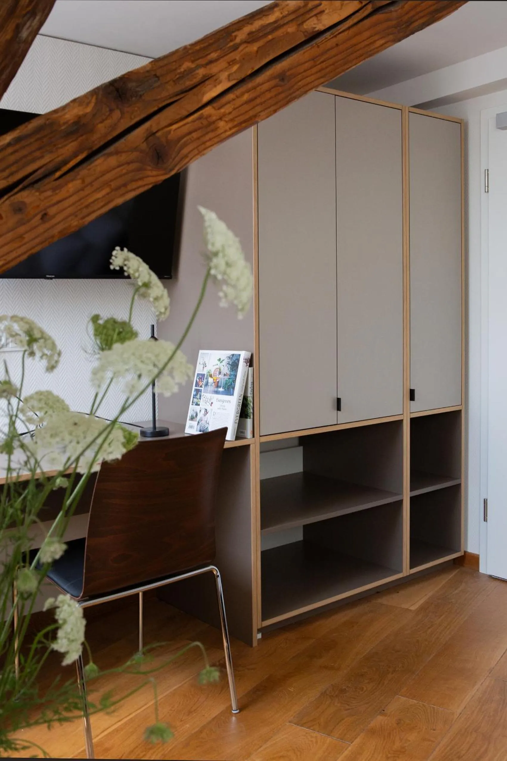 wardrobe in Hotel Kredell