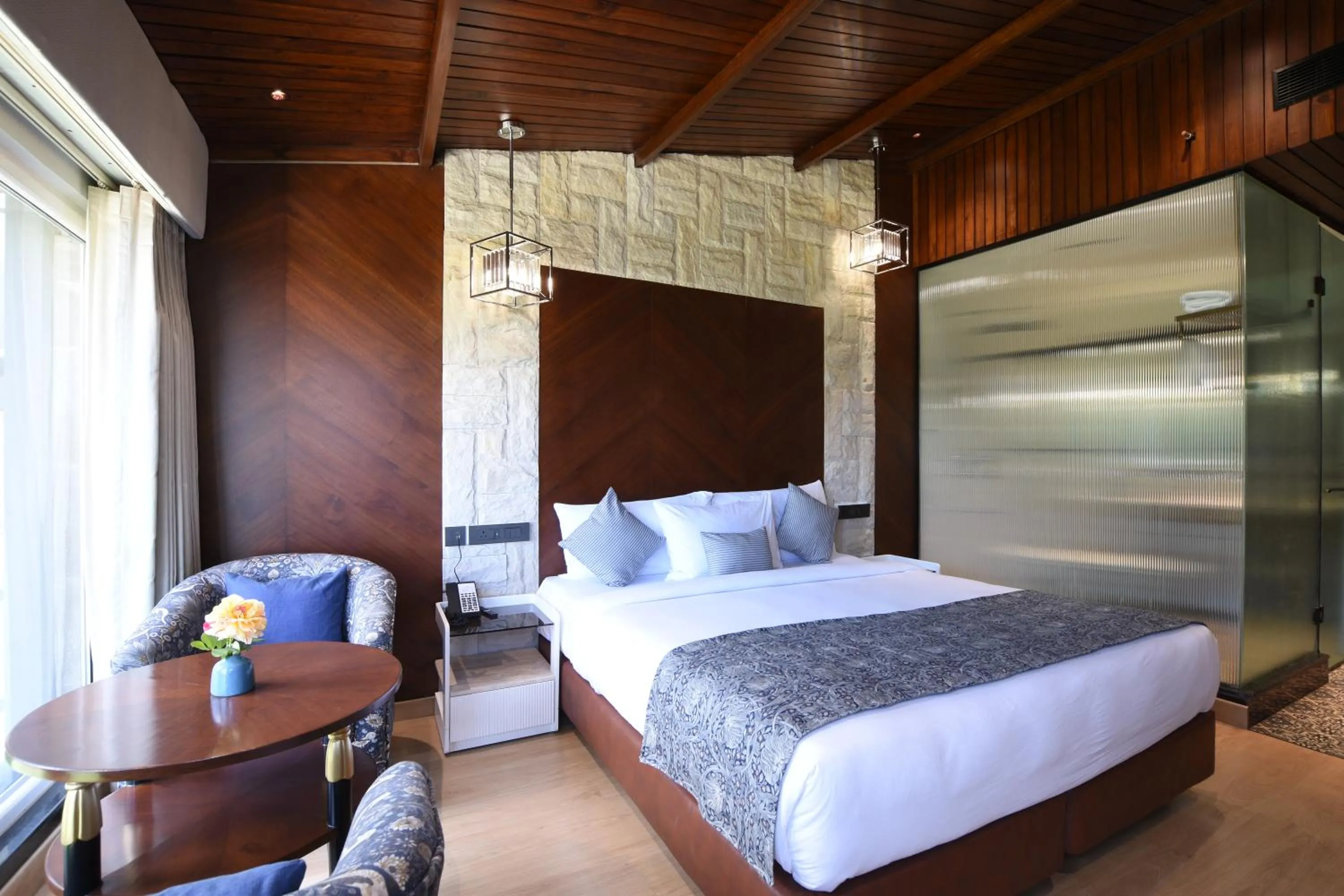 Bedroom, Bed in Kufri Heritage Resort & Spa